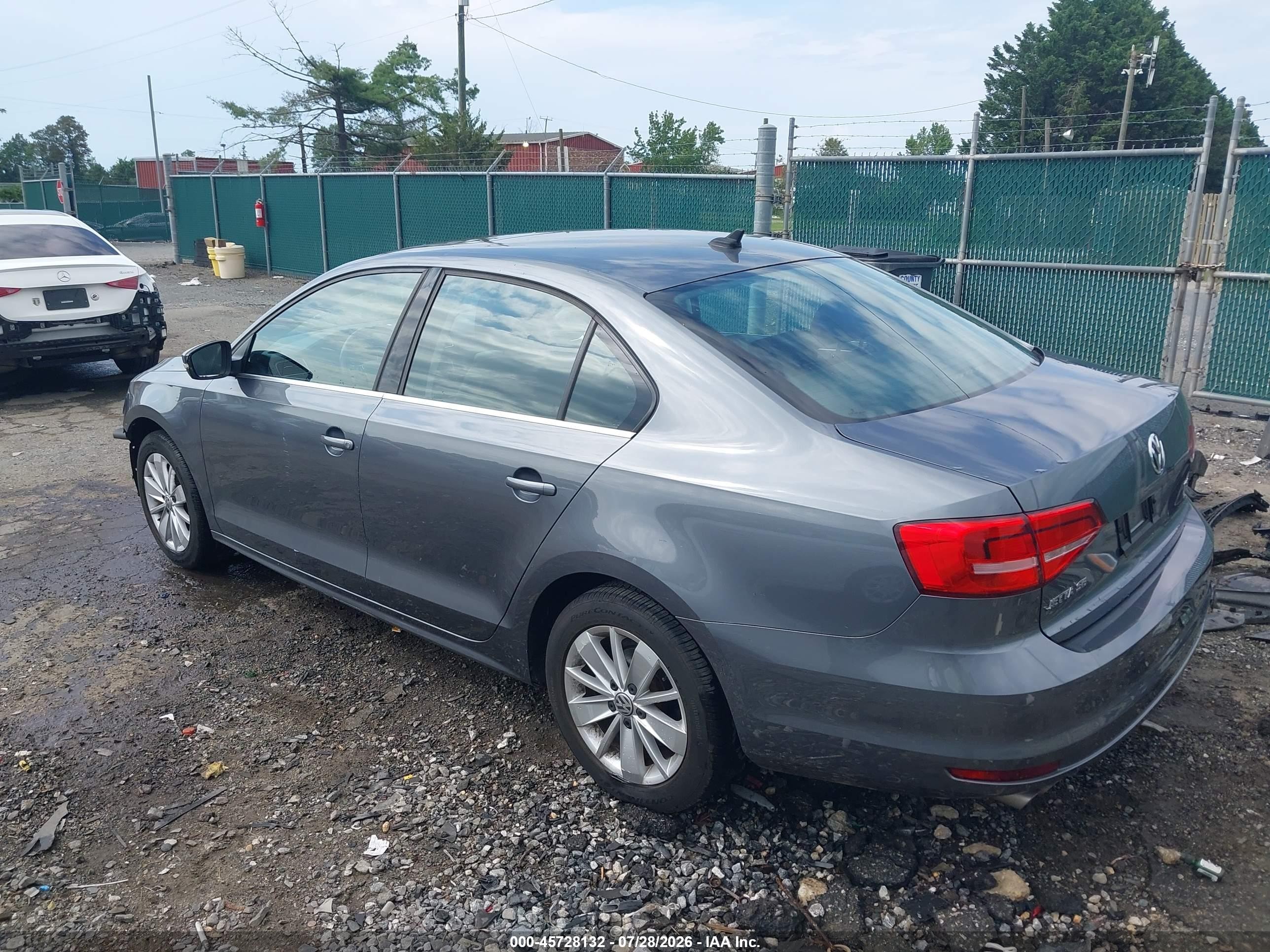 2015 Volkswagen Jetta 1.8t Se Серый vin: 3VWD17AJ8FM249129