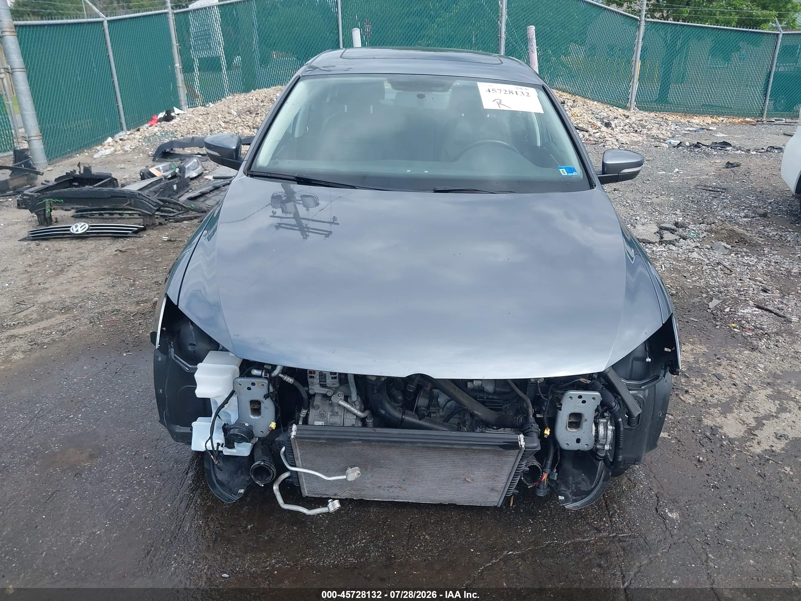 2015 Volkswagen Jetta 1.8t Se Серый vin: 3VWD17AJ8FM249129