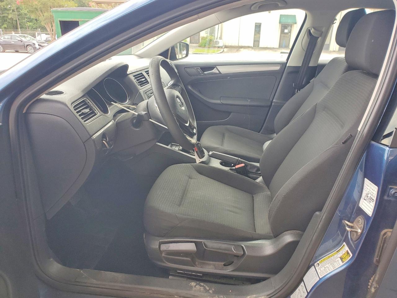 2015 Volkswagen Jetta Se Blue vin: 3VWD17AJ8FM264164