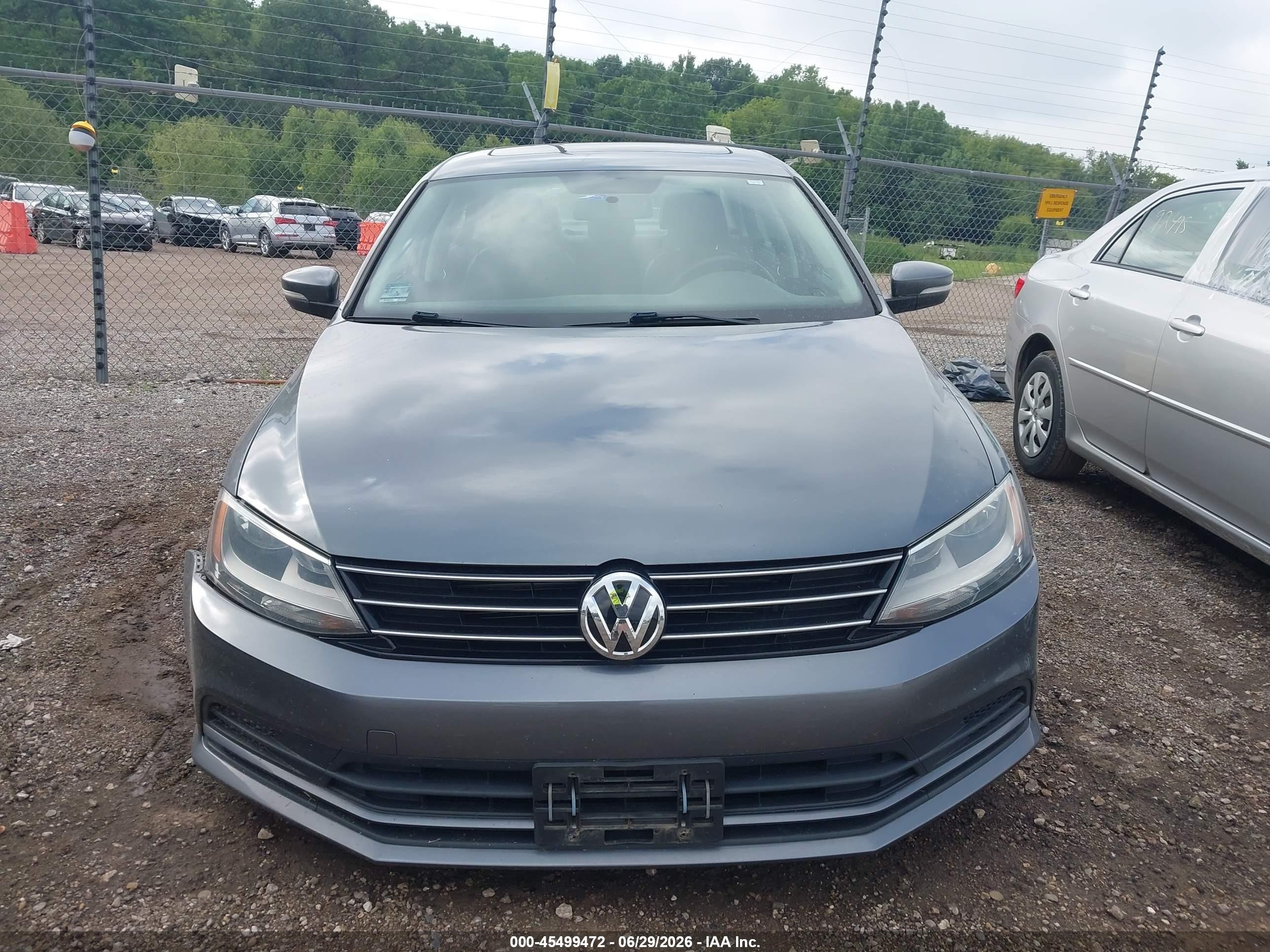 2015 Volkswagen Jetta 1.8t Se Gray vin: 3VWD17AJ8FM286584