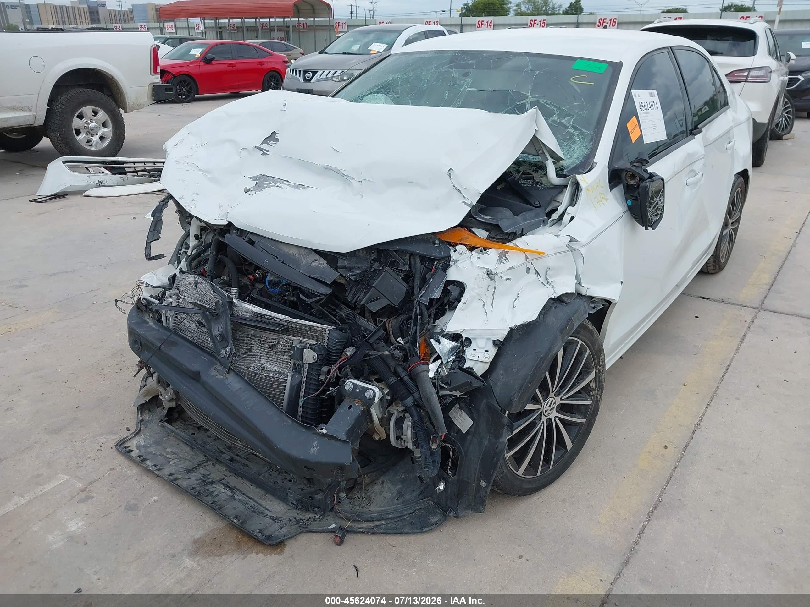 2015 Volkswagen Jetta 1.8t Sport Белый vin: 3VWD17AJ8FM325724