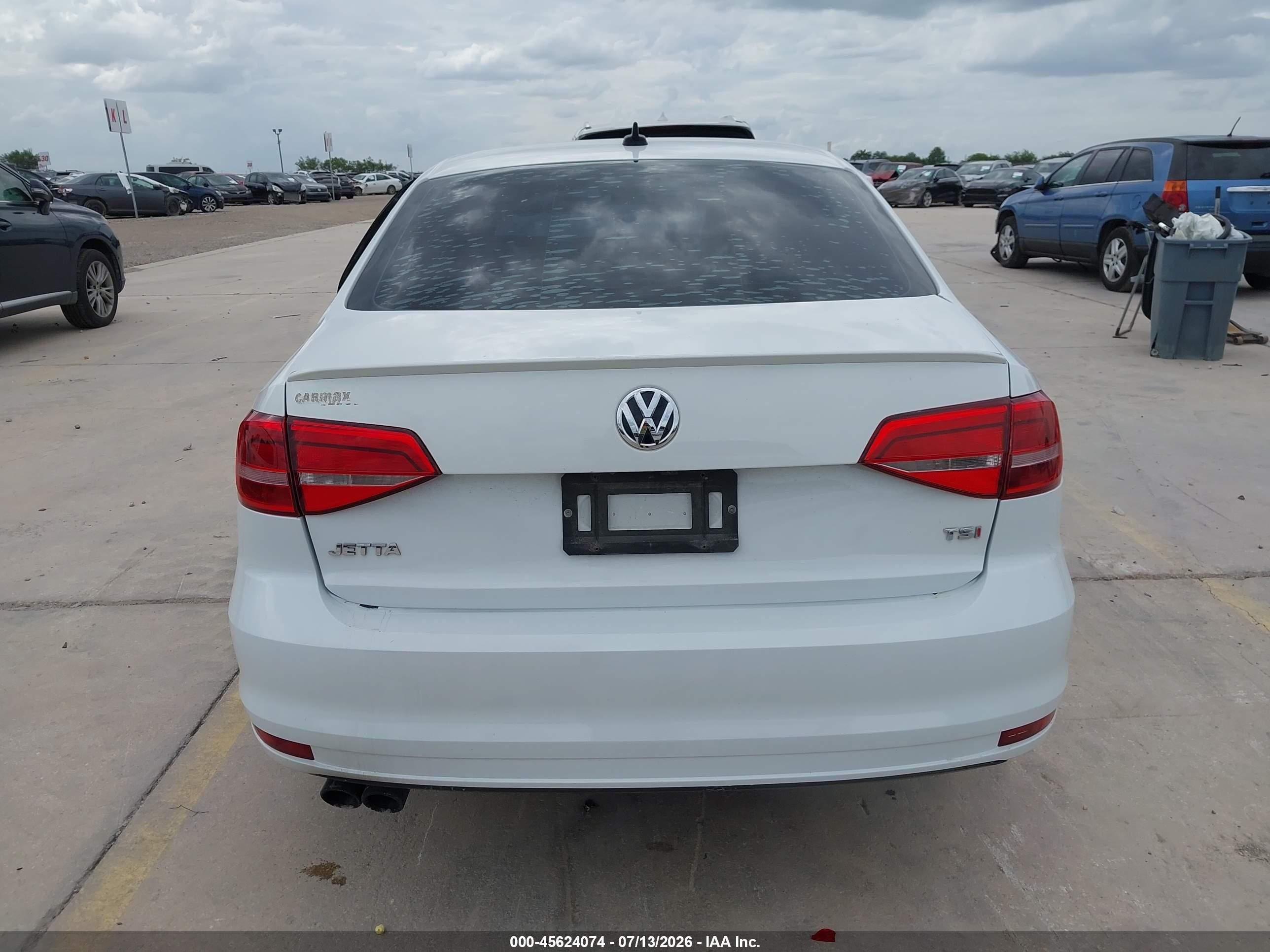 2015 Volkswagen Jetta 1.8t Sport Белый vin: 3VWD17AJ8FM325724