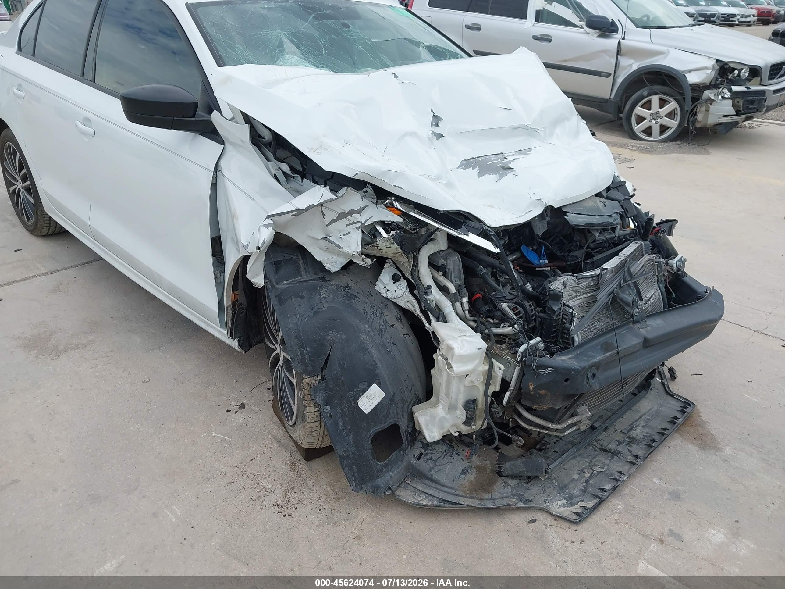 2015 Volkswagen Jetta 1.8t Sport Белый vin: 3VWD17AJ8FM325724