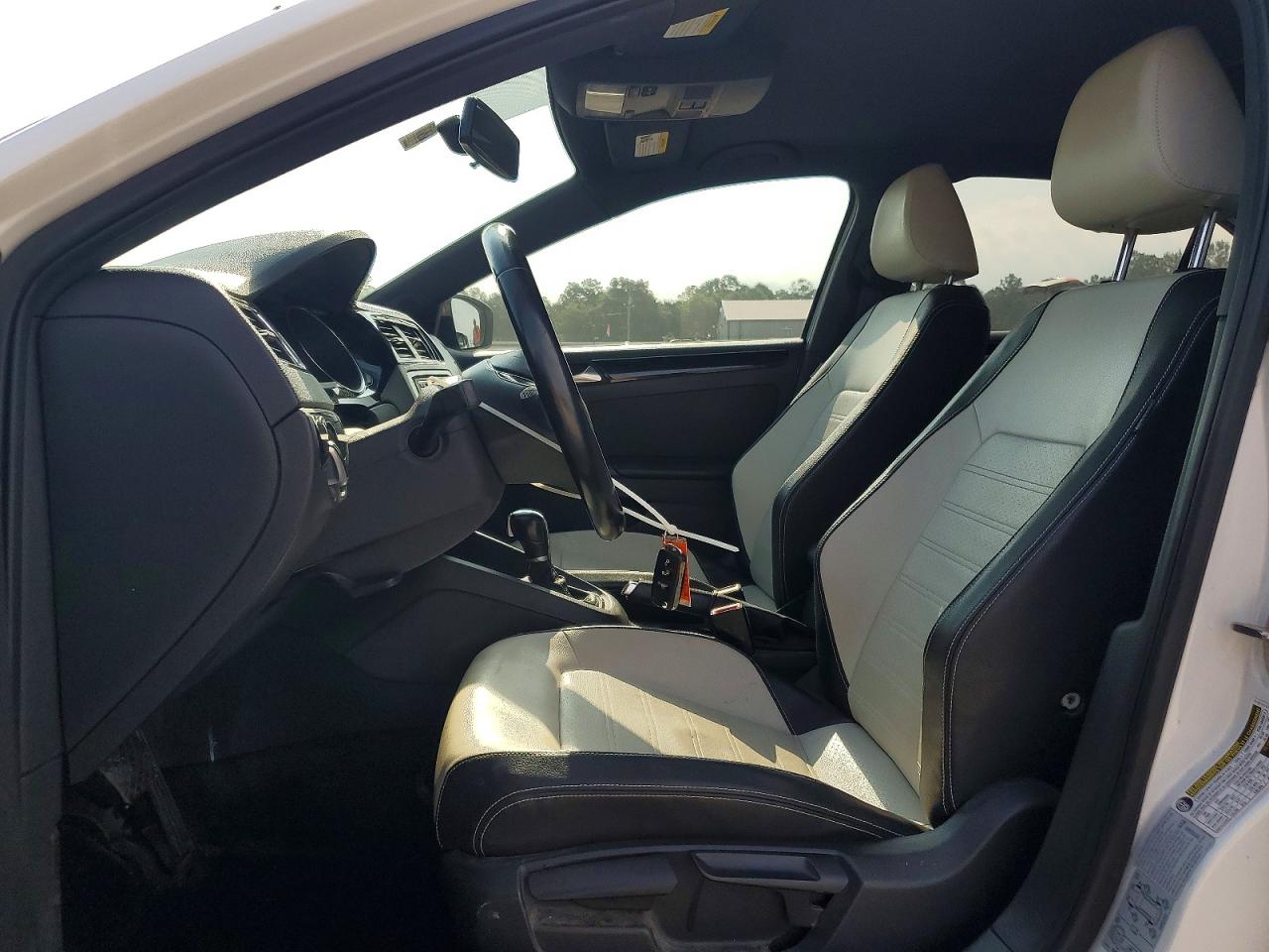 2015 Volkswagen Jetta Se White vin: 3VWD17AJ8FM345732