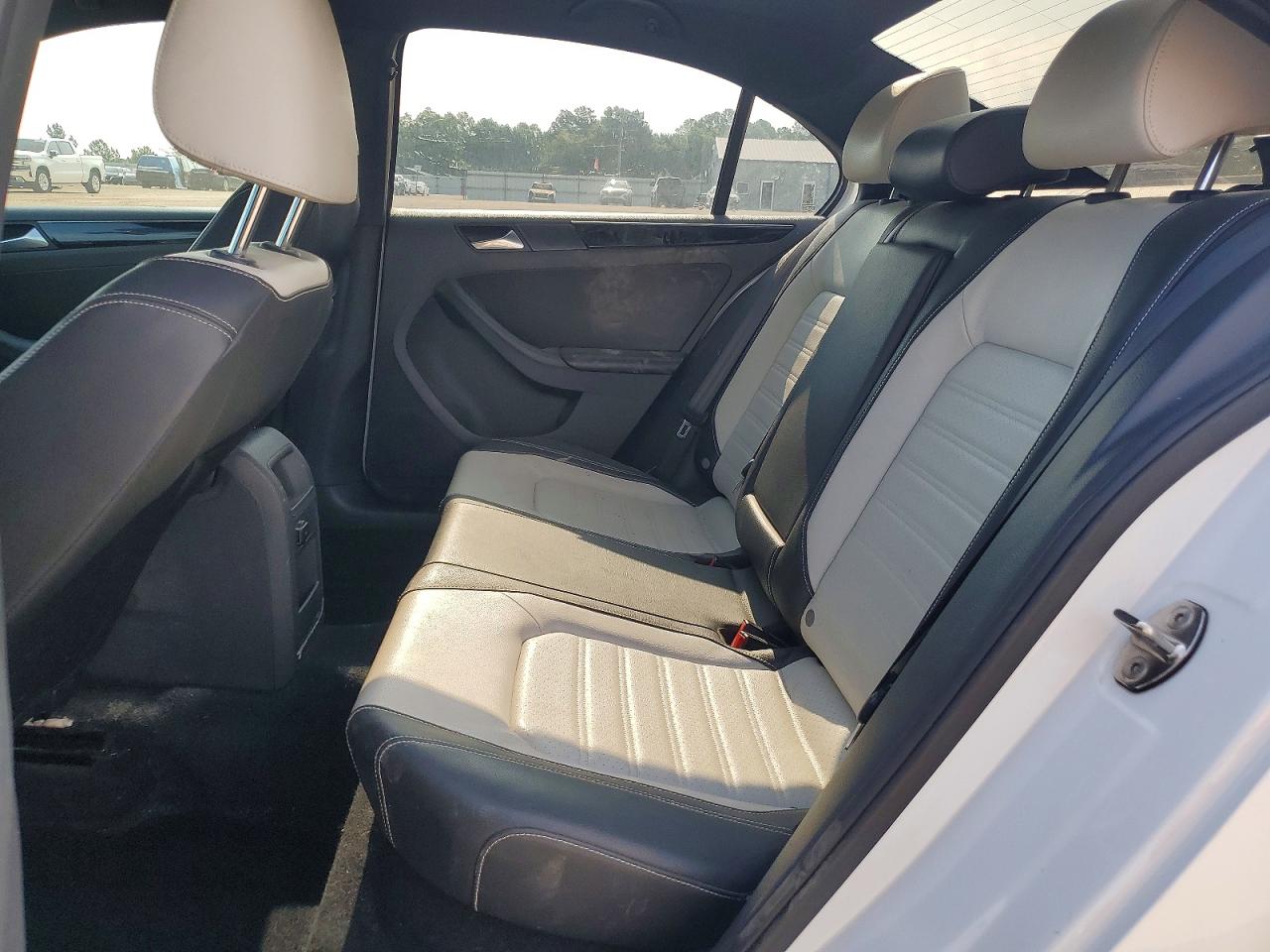 2015 Volkswagen Jetta Se White vin: 3VWD17AJ8FM345732