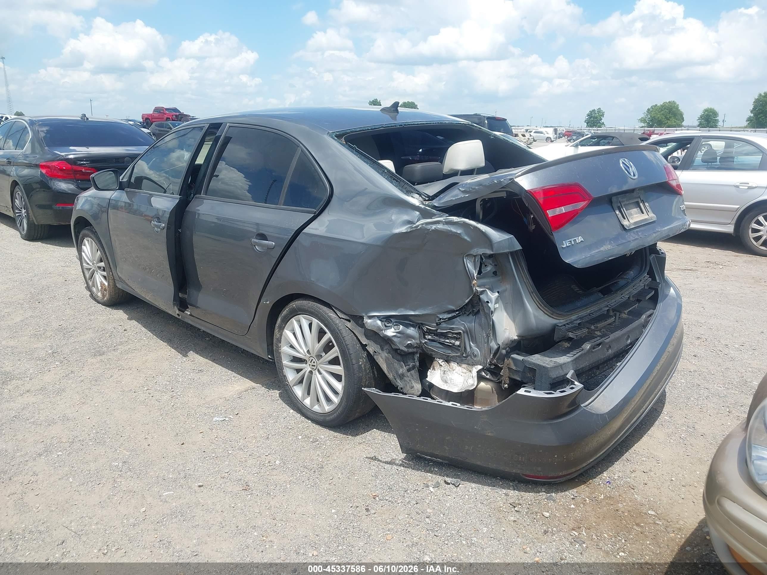 2015 Volkswagen Jetta 1.8t Sport Серый vin: 3VWD17AJ8FM415679