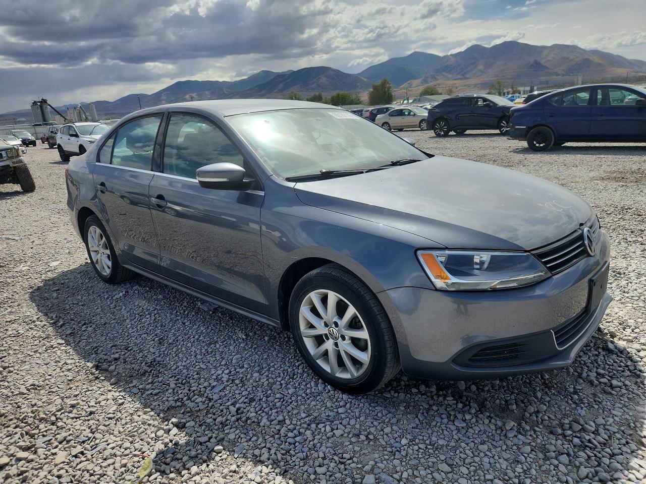 2014 Volkswagen Jetta Se Угольный vin: 3VWD17AJ9EM233309