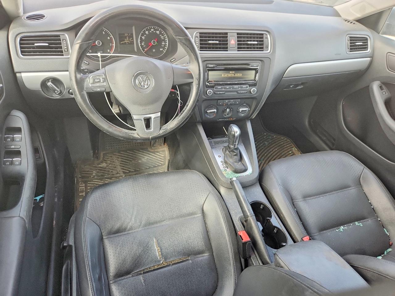 2014 Volkswagen Jetta Se Угольный vin: 3VWD17AJ9EM233309