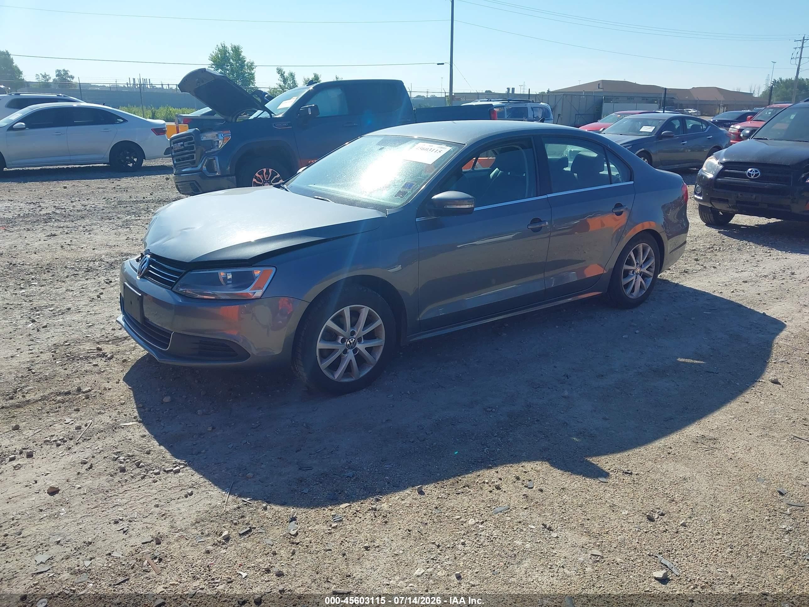 2014 Volkswagen Jetta 1.8t Se Silver vin: 3VWD17AJ9EM255326