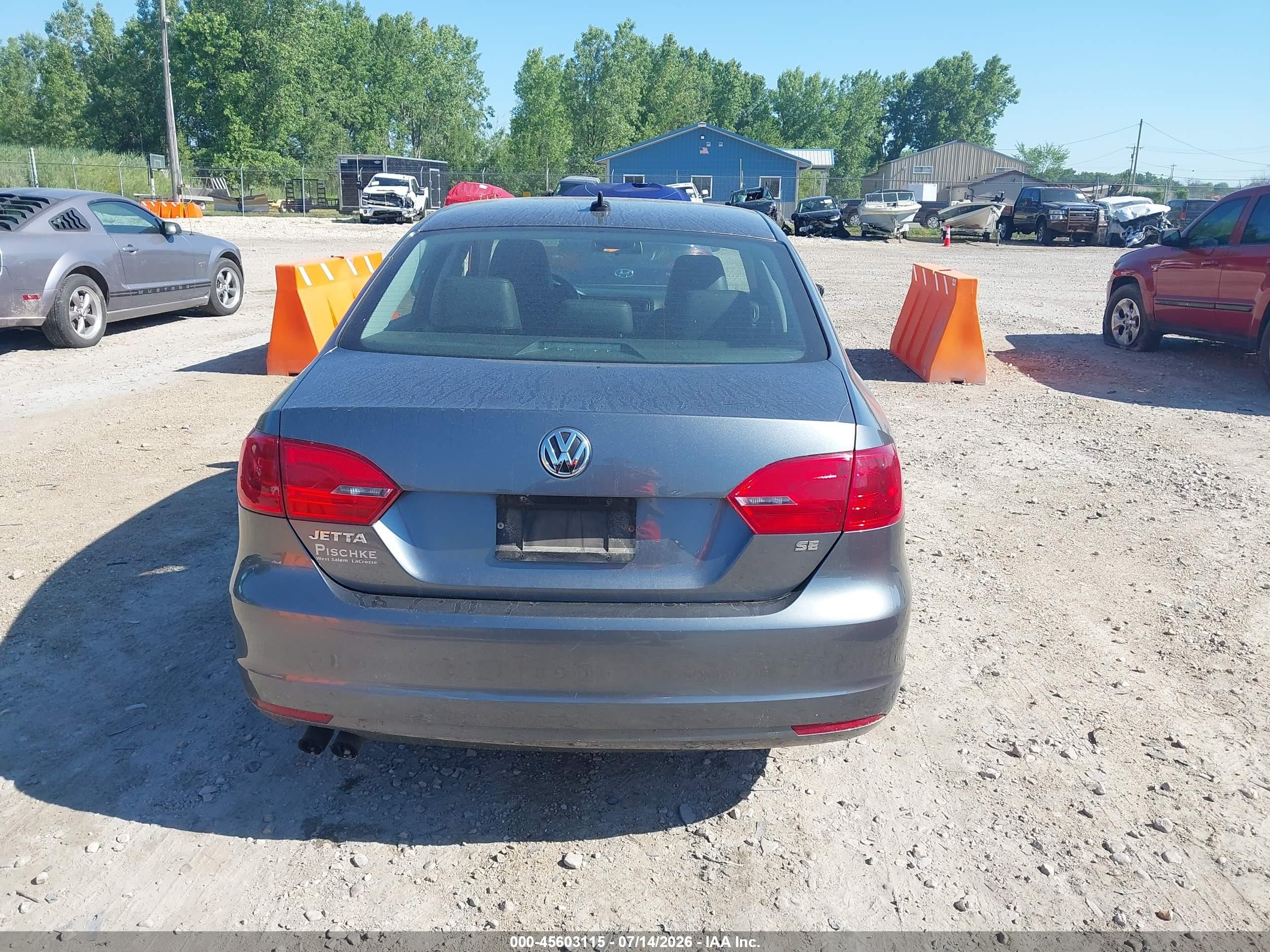2014 Volkswagen Jetta 1.8t Se Silver vin: 3VWD17AJ9EM255326