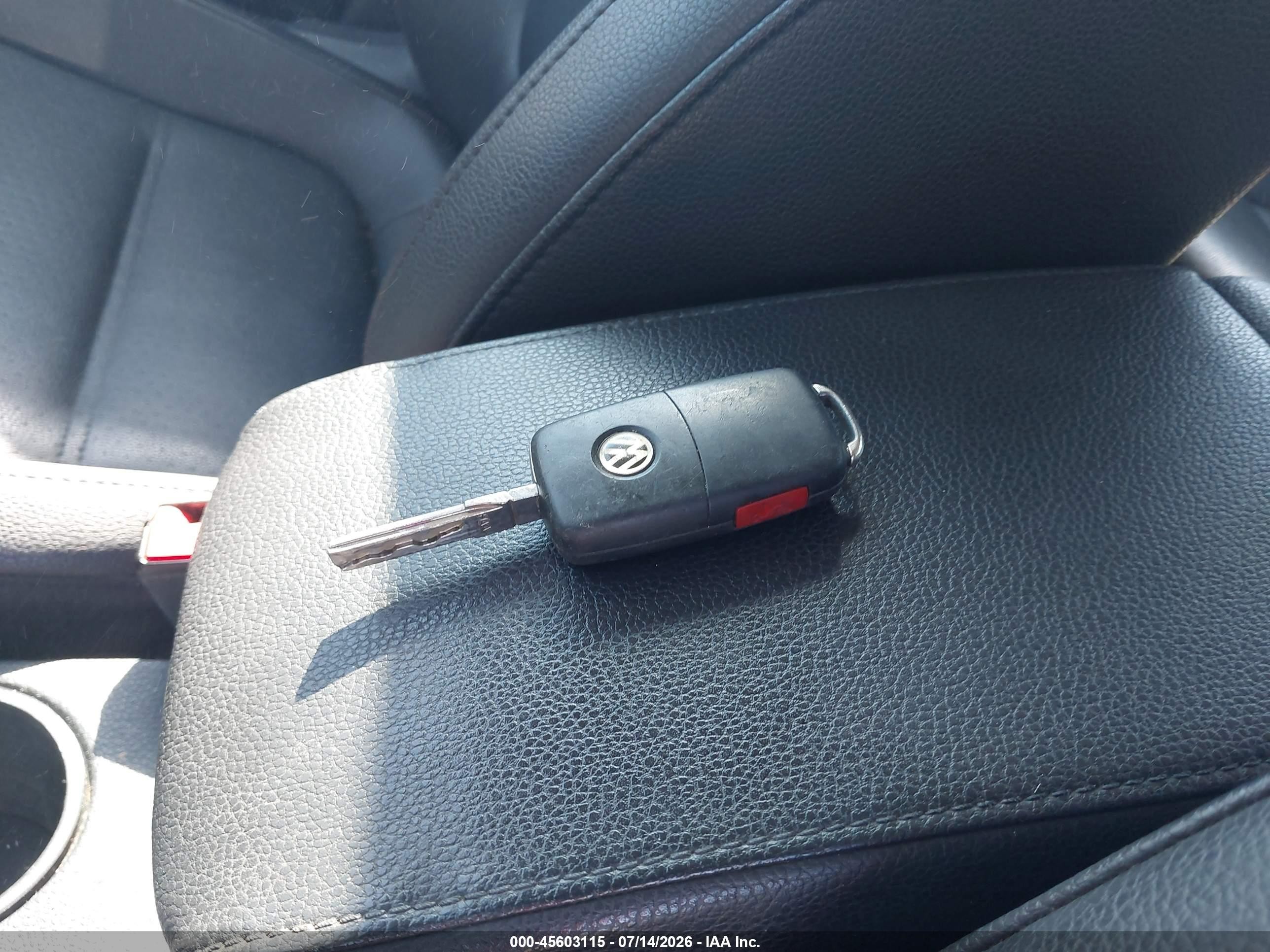 2014 Volkswagen Jetta 1.8t Se Silver vin: 3VWD17AJ9EM255326