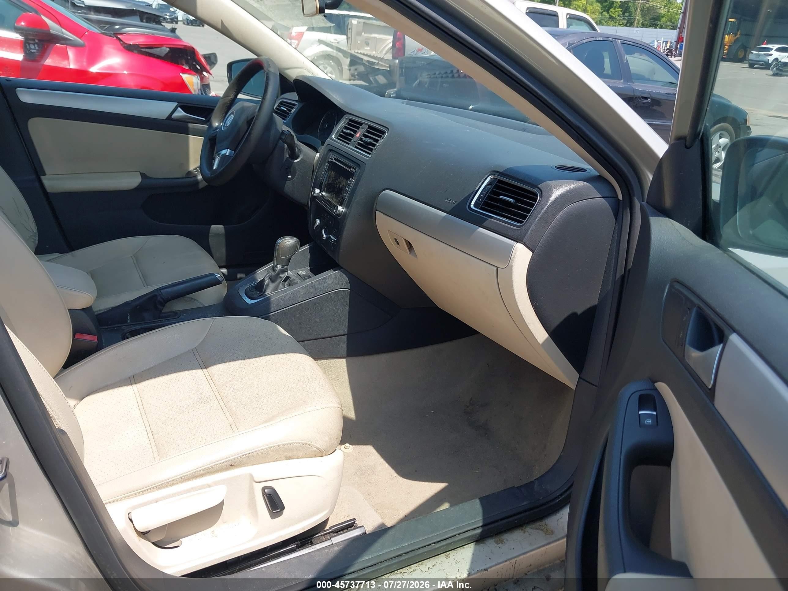 2014 Volkswagen Jetta 1.8t Se Tan vin: 3VWD17AJ9EM256573