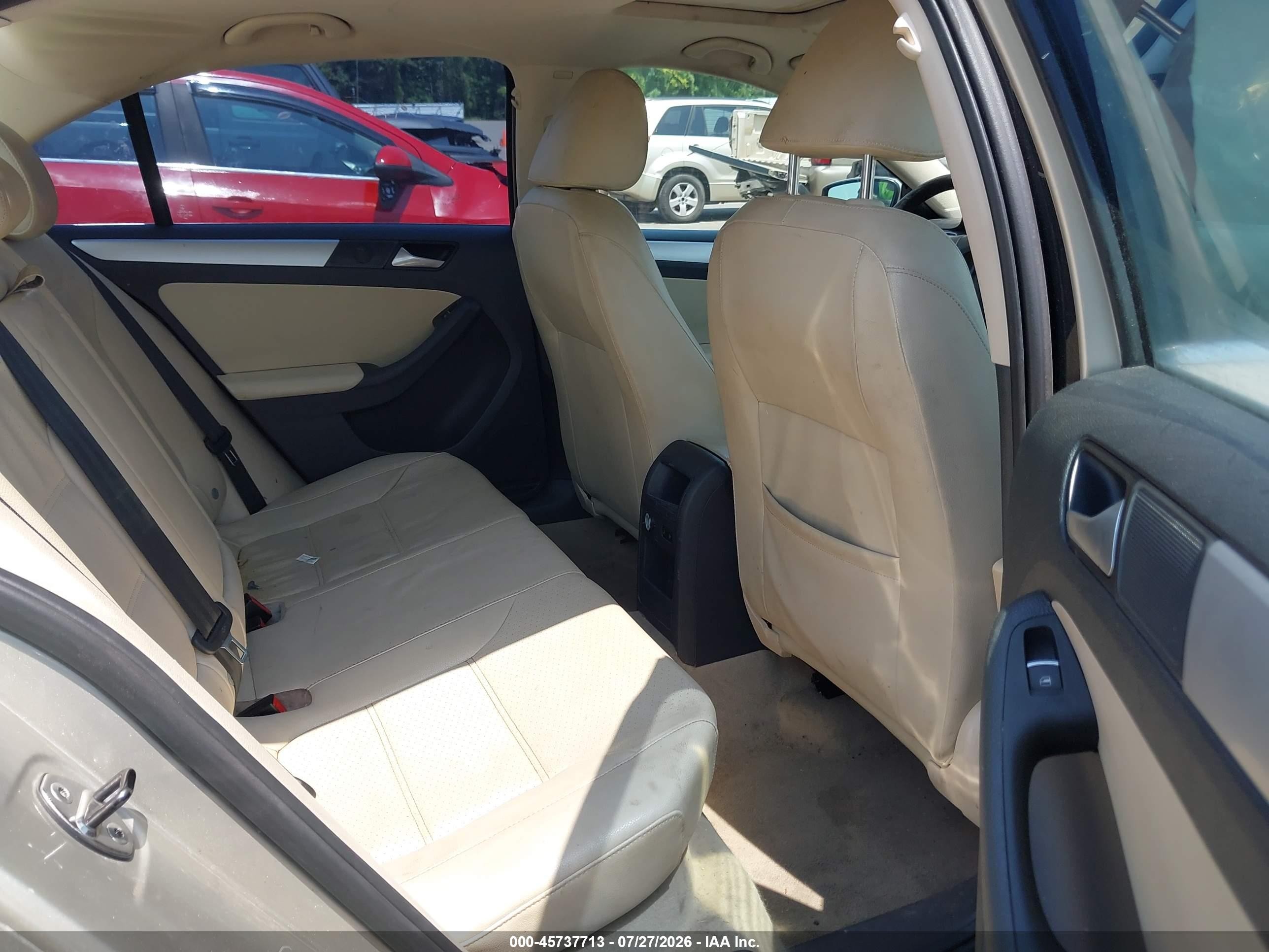 2014 Volkswagen Jetta 1.8t Se Tan vin: 3VWD17AJ9EM256573
