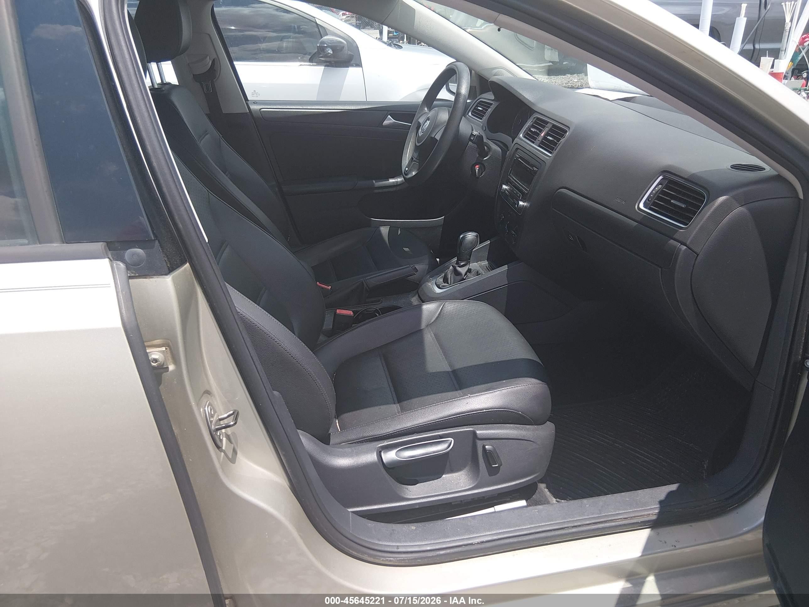 2014 Volkswagen Jetta Se Gold vin: 3VWD17AJ9EM281117