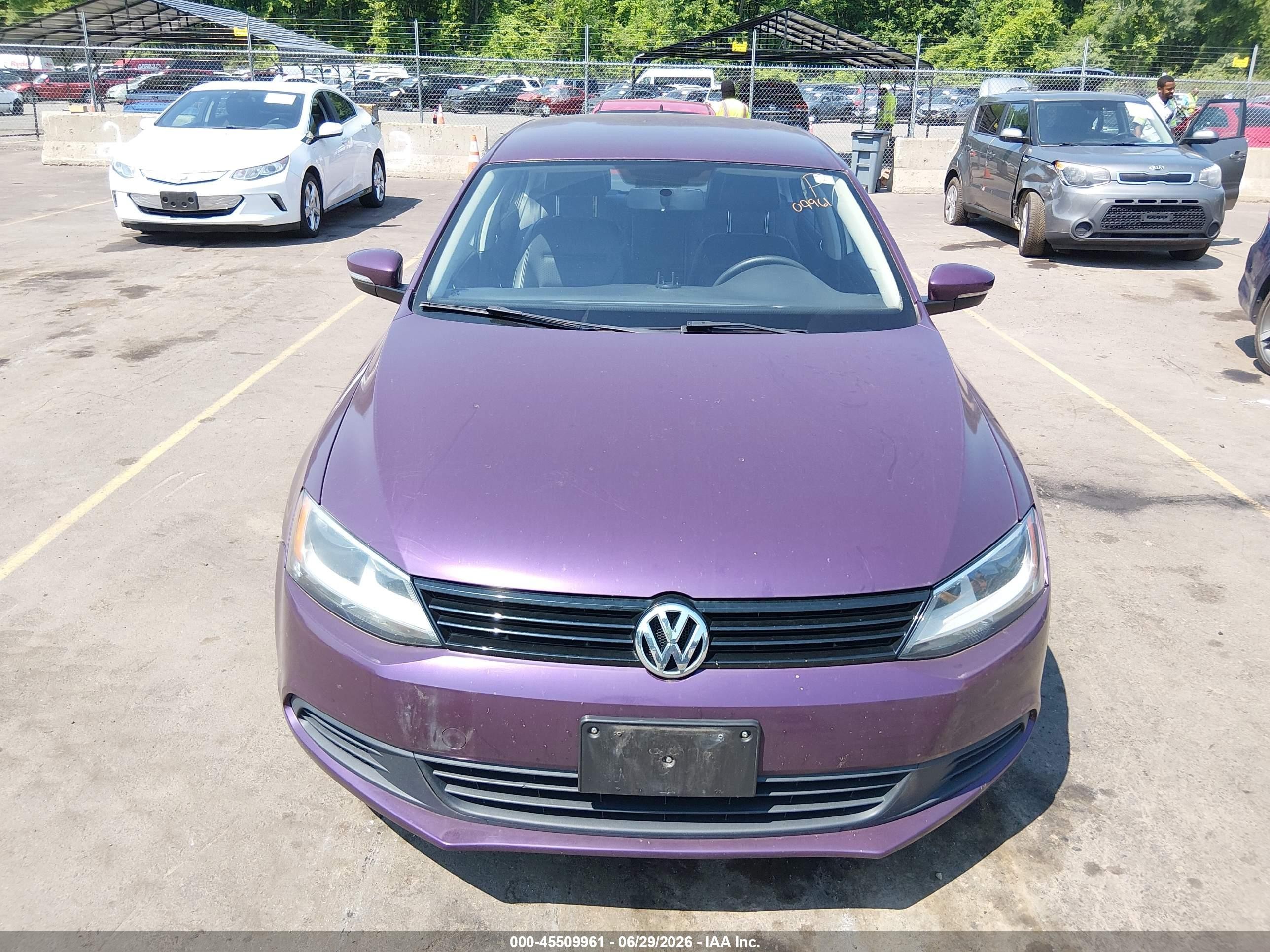 2014 Volkswagen Jetta 1.8t Se Фиолетовый vin: 3VWD17AJ9EM307070