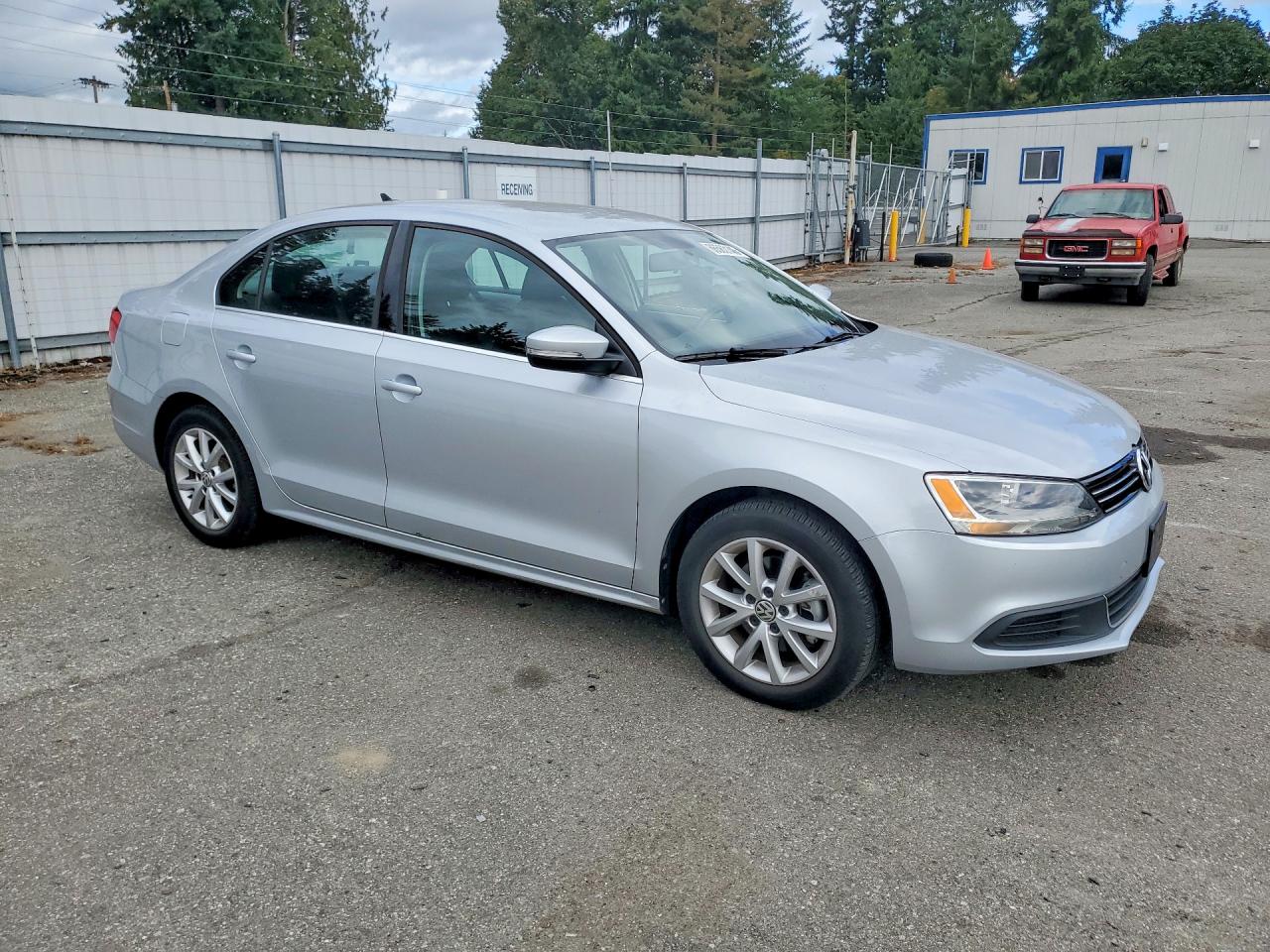 2014 Volkswagen Jetta Se Silver vin: 3VWD17AJ9EM311197