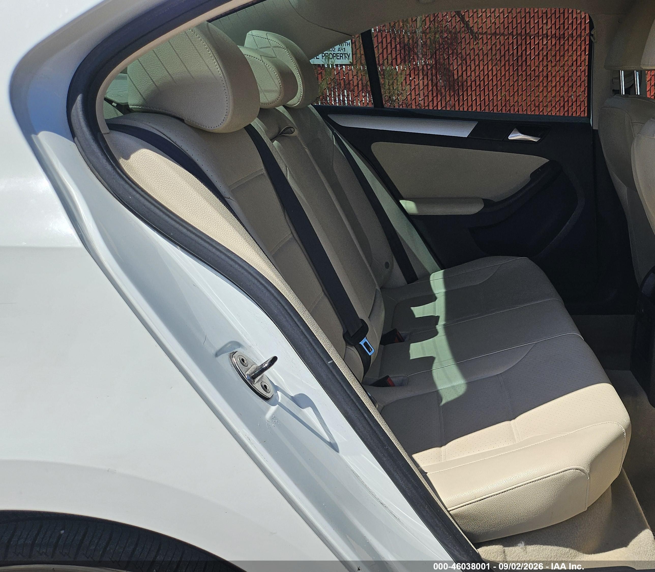2014 Volkswagen Jetta 1.8t Se Белый vin: 3VWD17AJ9EM316108