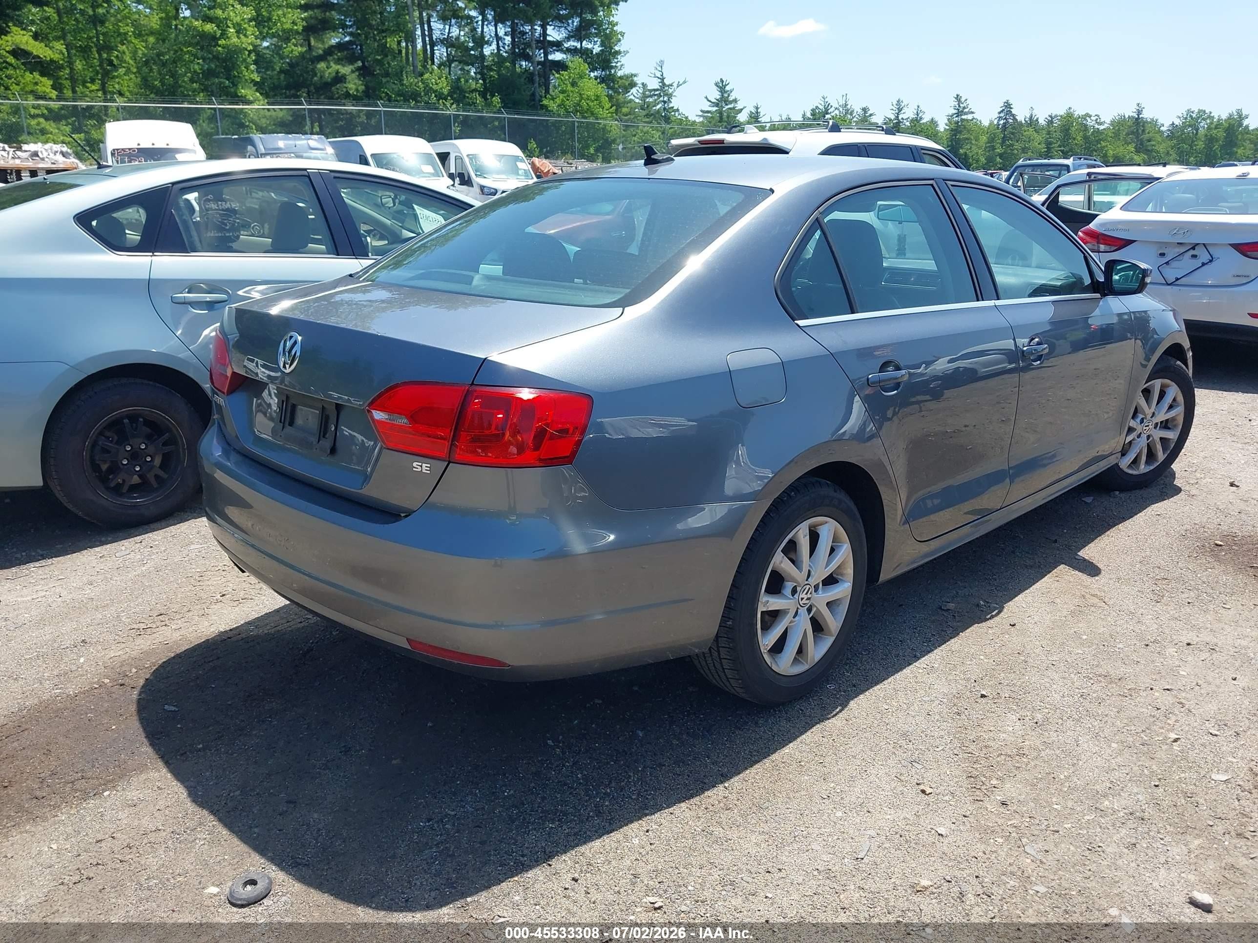 2014 Volkswagen Jetta 1.8t Se Серый vin: 3VWD17AJ9EM326881