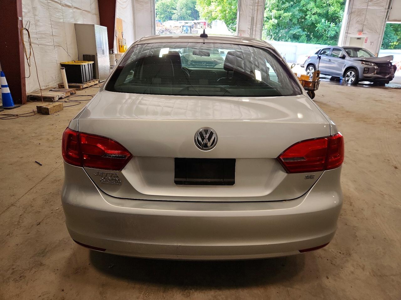 2014 Volkswagen Jetta Se Silver vin: 3VWD17AJ9EM361842