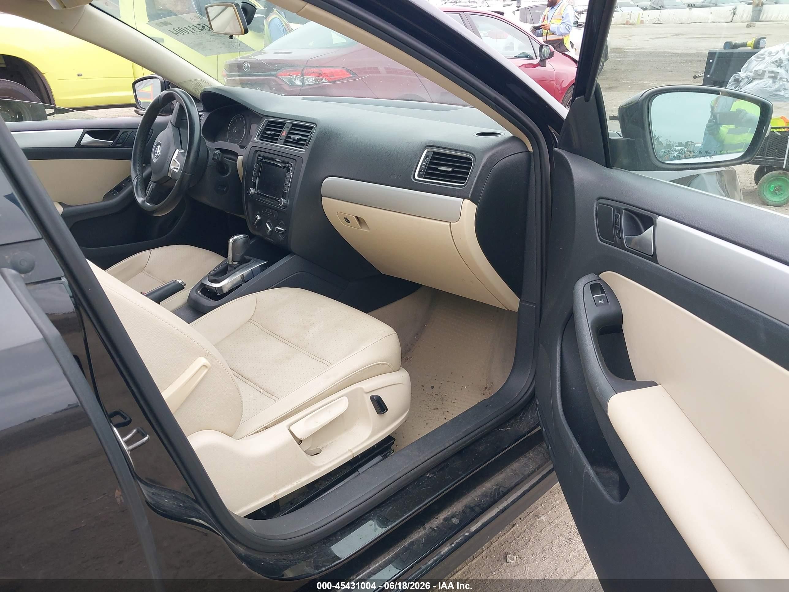 2014 Volkswagen Jetta 1.8t Se Black vin: 3VWD17AJ9EM390046