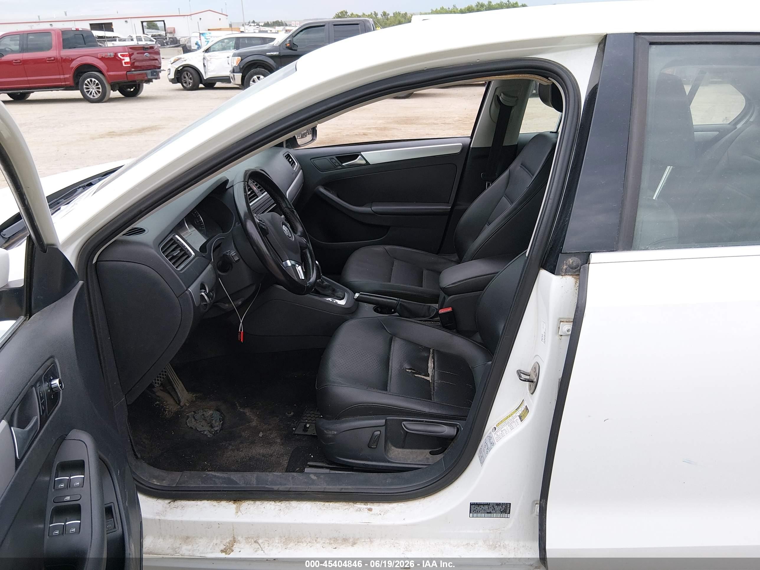 2014 Volkswagen Jetta 1.8t Se White vin: 3VWD17AJ9EM407833
