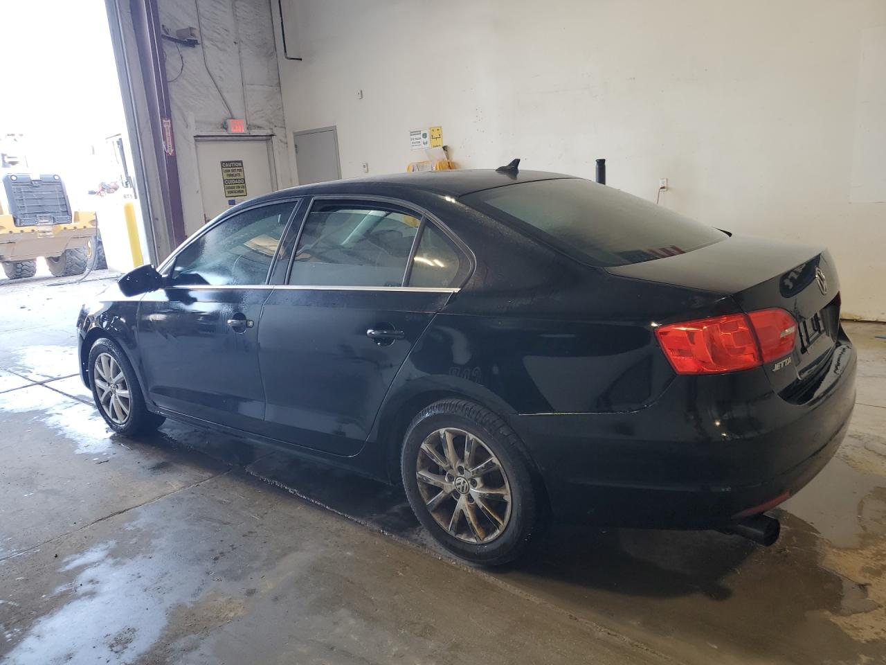 2014 Volkswagen Jetta Se Black vin: 3VWD17AJ9EM425927 Damage: Left Qtr Panel, Dent(S) W/ Paint Dmg, 7 To 8 Inches