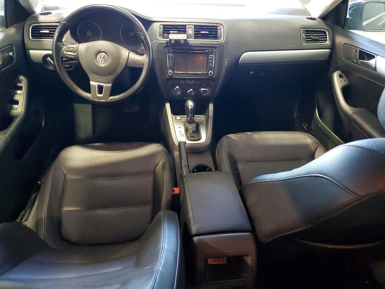 2014 Volkswagen Jetta Se Black vin: 3VWD17AJ9EM425927