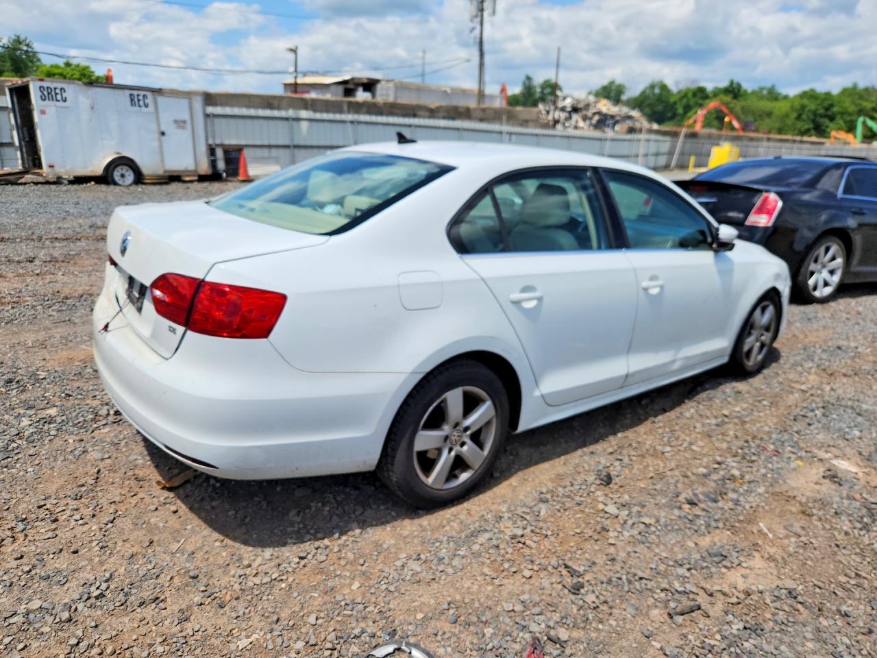2014 Volkswagen Jetta Se White vin: 3VWD17AJ9EM442856