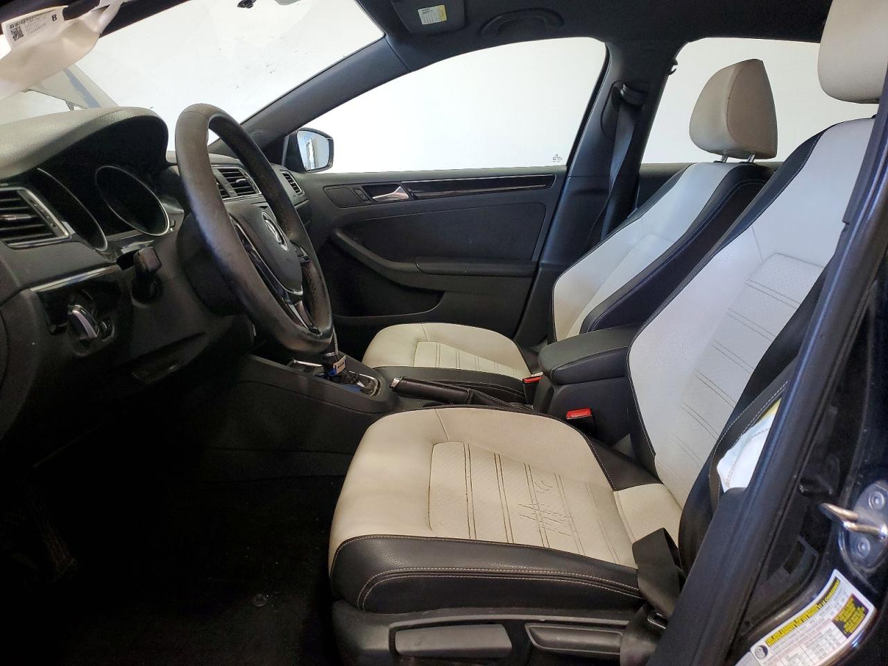 2015 Volkswagen Jetta Se Black vin: 3VWD17AJ9FM221131