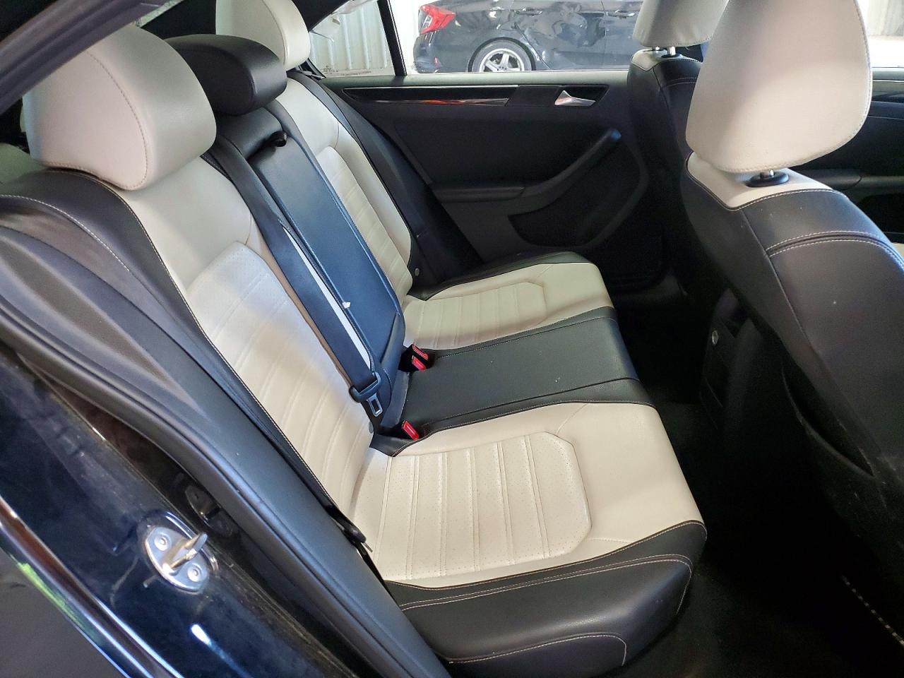 2015 Volkswagen Jetta Se Black vin: 3VWD17AJ9FM221131