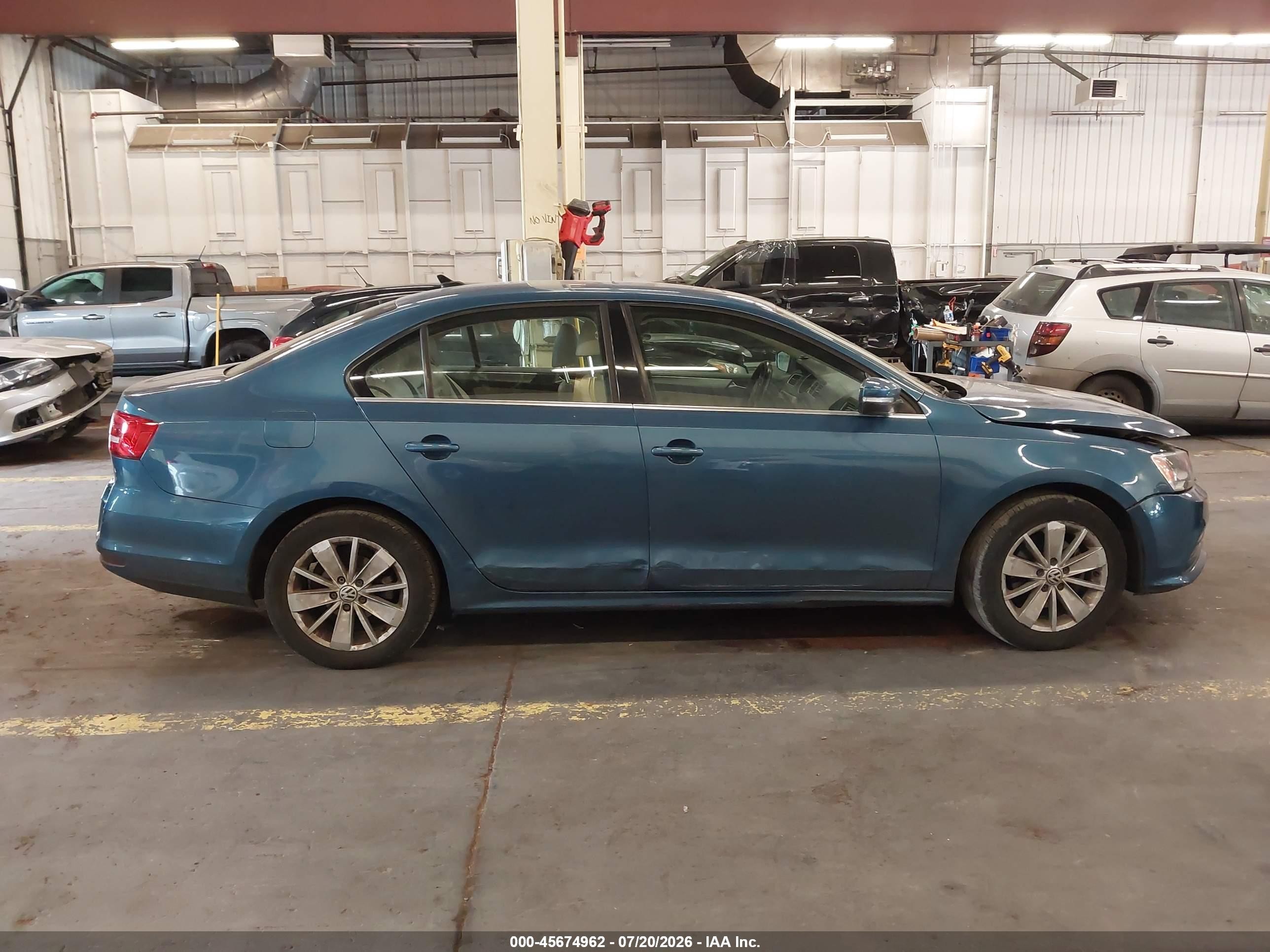 2015 Volkswagen Jetta 1.8t Se Синий vin: 3VWD17AJ9FM254114