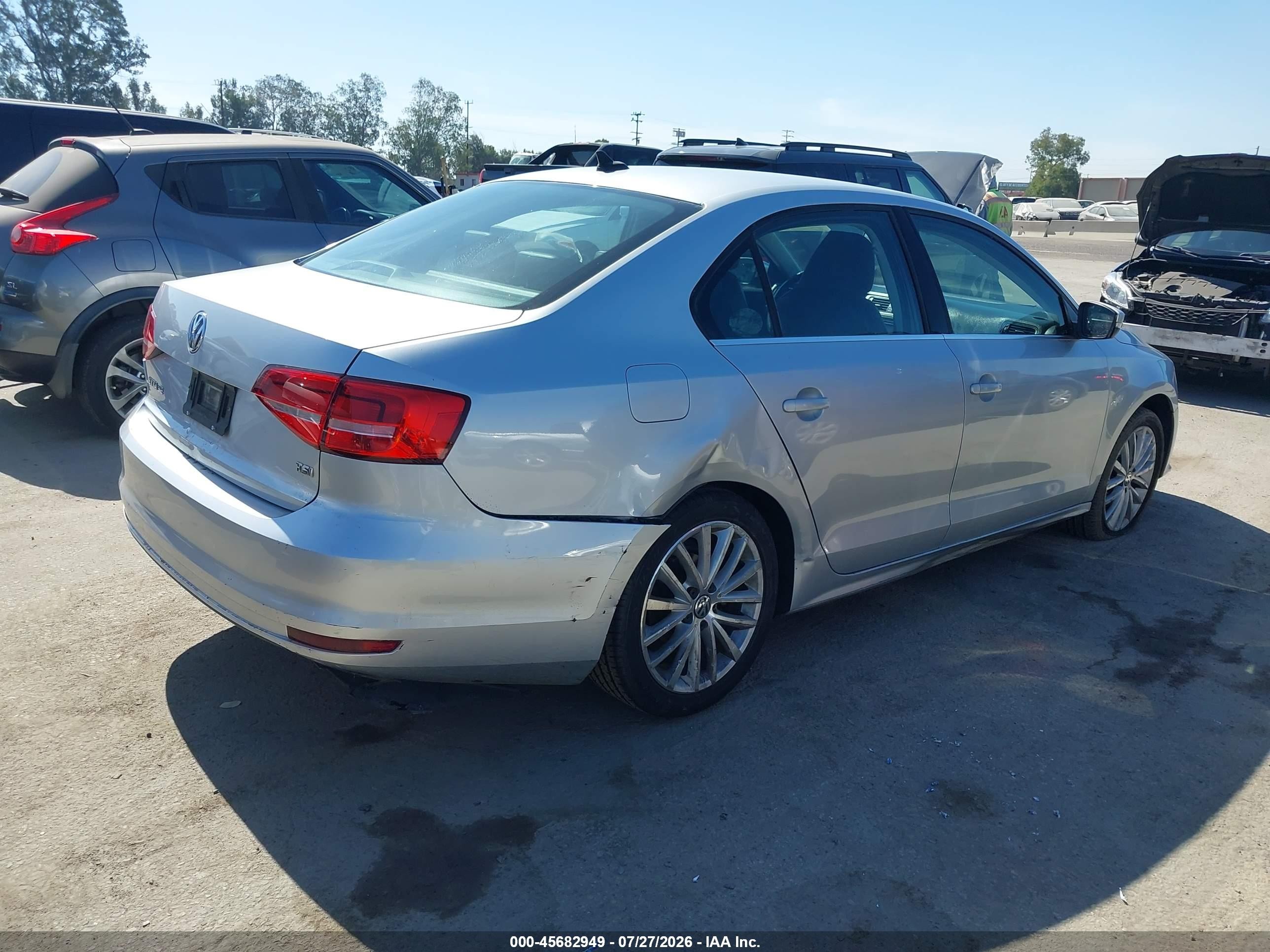 2015 Volkswagen Jetta 1.8t Se Silver vin: 3VWD17AJ9FM264559