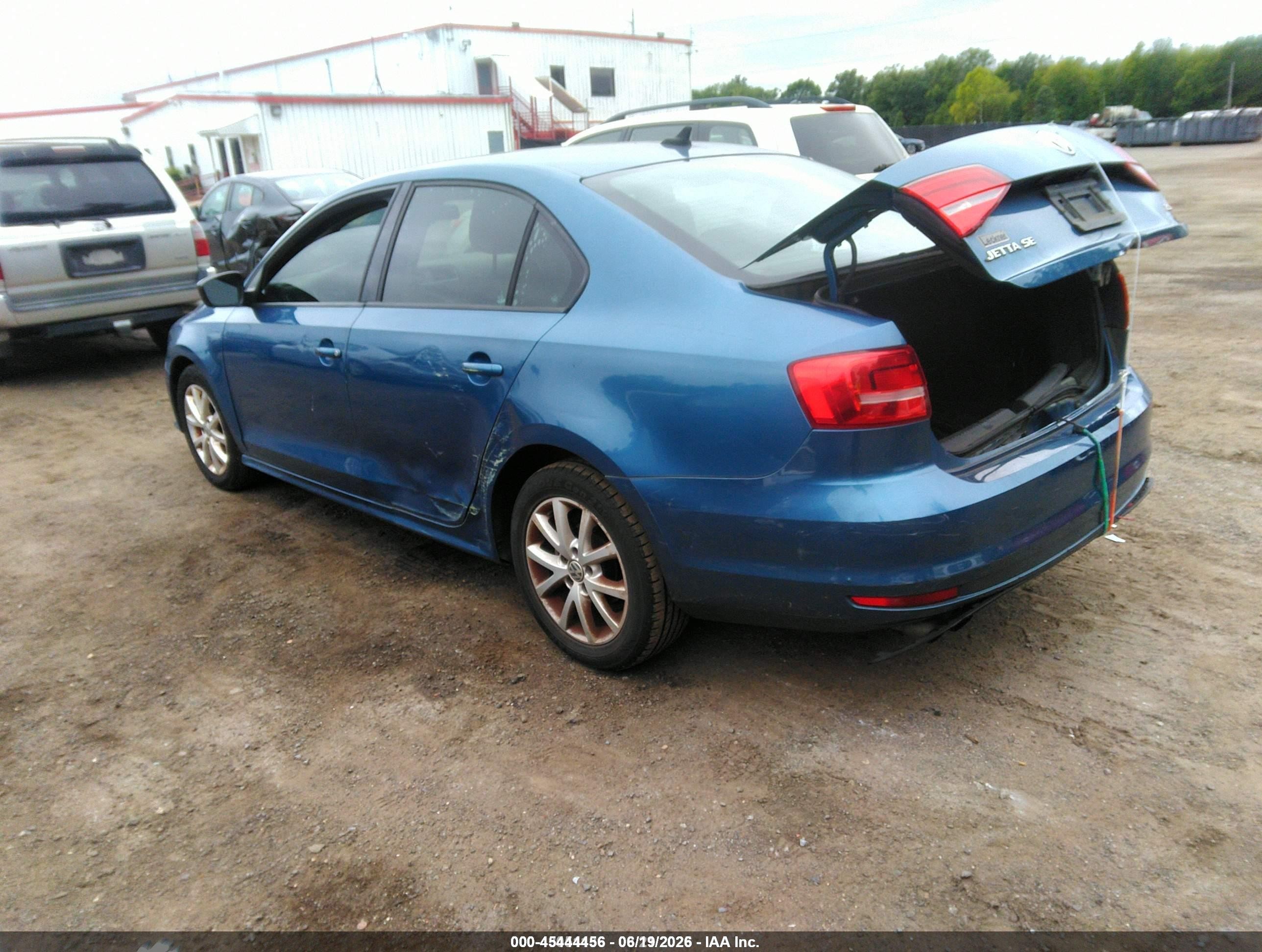 2015 Volkswagen Jetta 1.8t Se Blue vin: 3VWD17AJ9FM318443