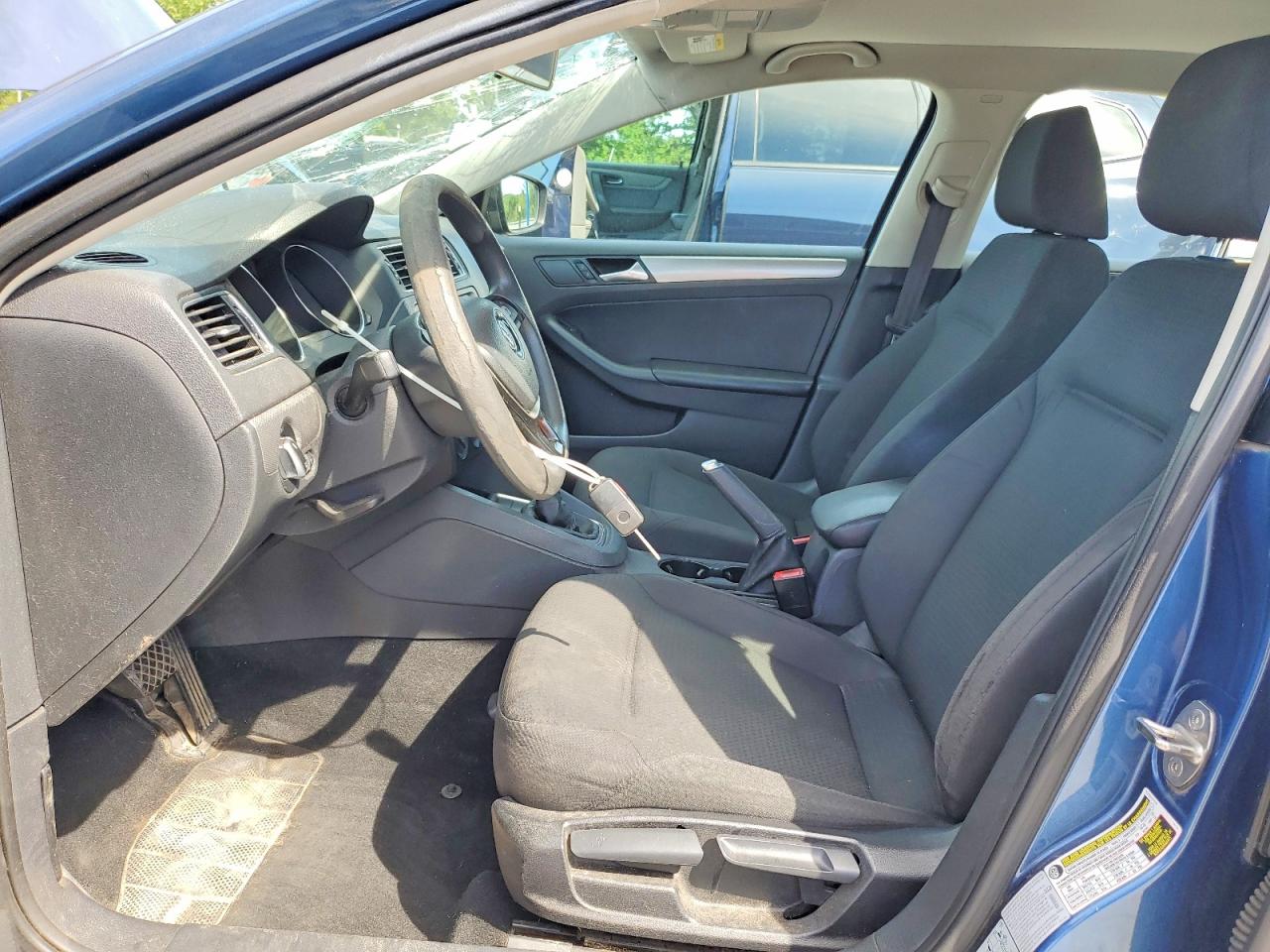 2015 Volkswagen Jetta Se Blue vin: 3VWD17AJ9FM320077