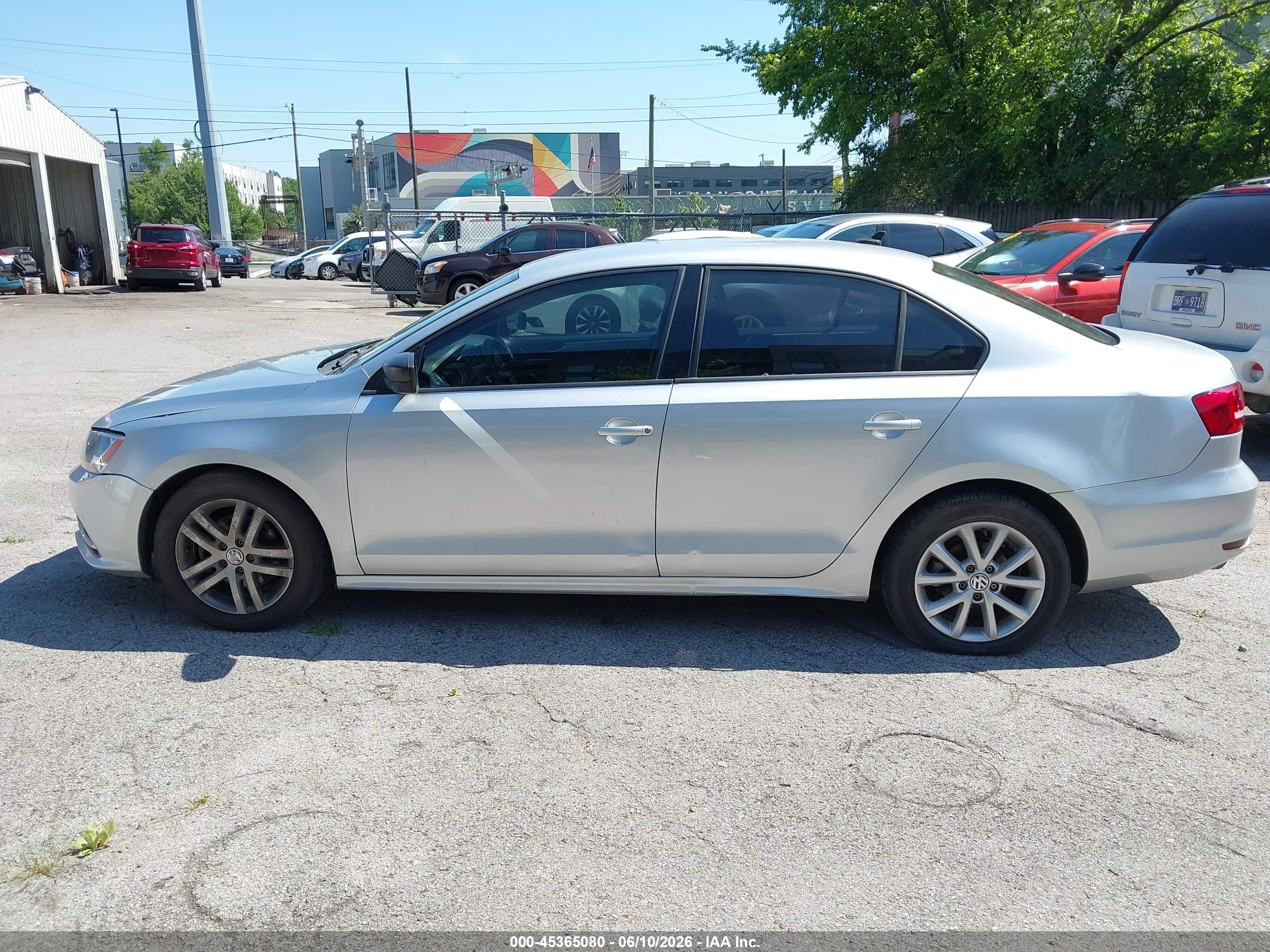 2015 Volkswagen Jetta 1.8t Se Silver vin: 3VWD17AJ9FM329779