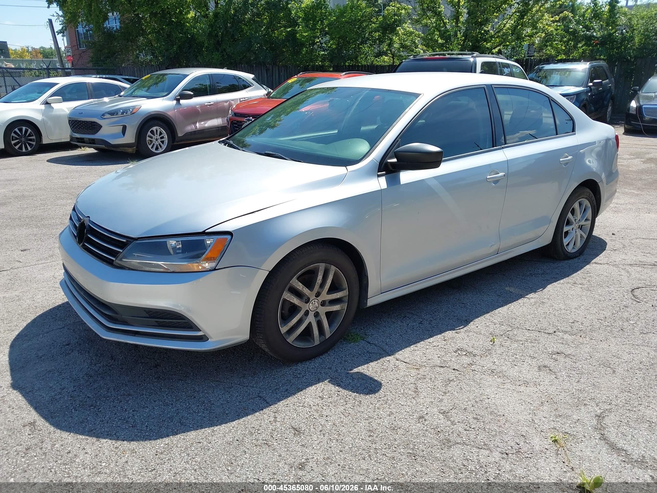 2015 Volkswagen Jetta 1.8t Se Silver vin: 3VWD17AJ9FM329779