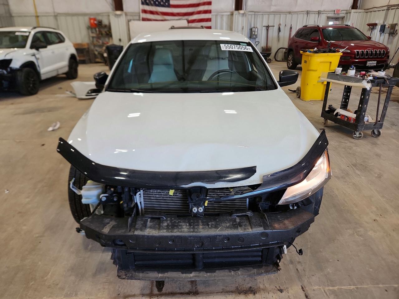 2016 Volkswagen Jetta Sport White vin: 3VWD17AJ9GM276339