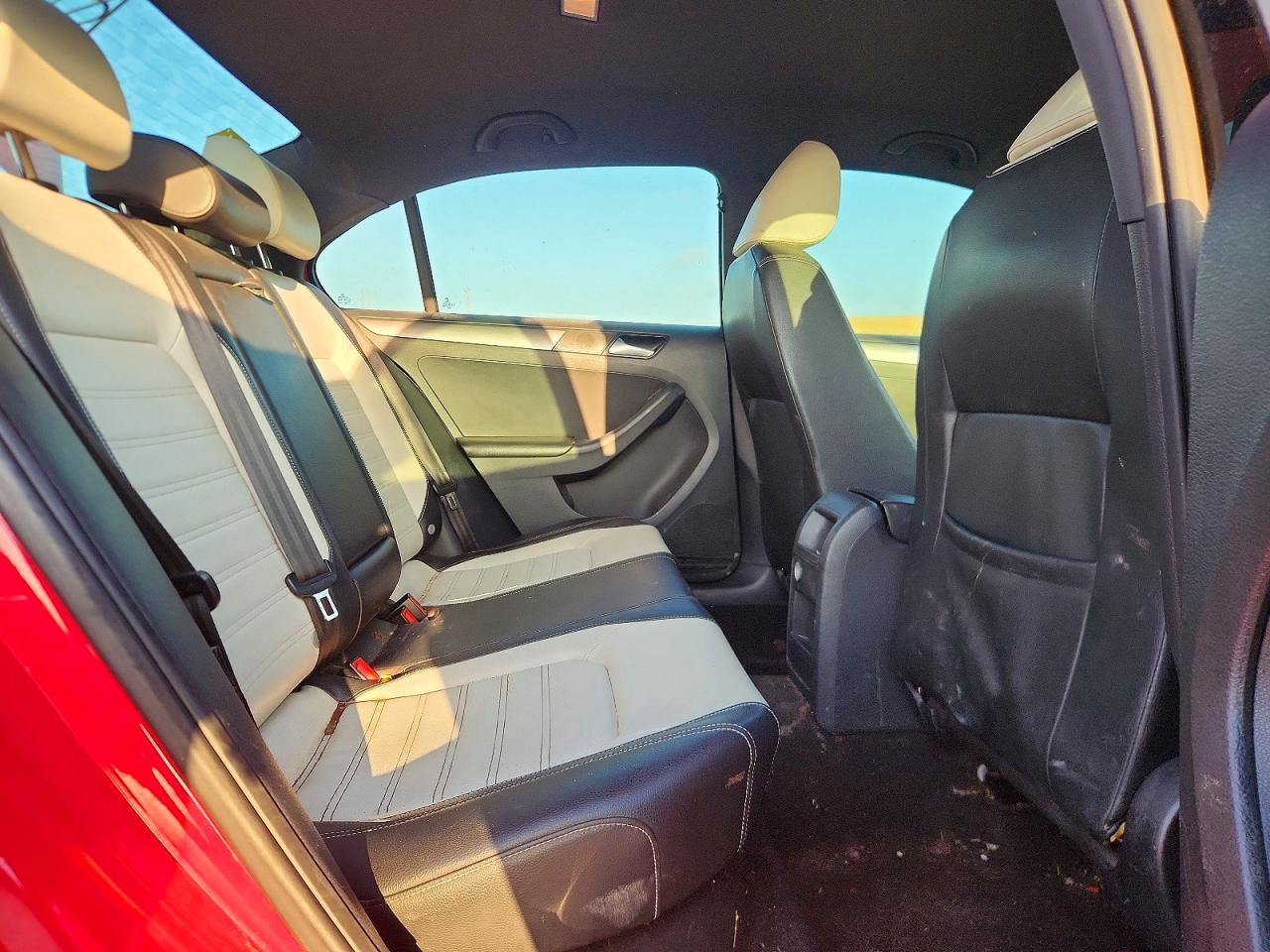 2016 Volkswagen Jetta Sport Красный vin: 3VWD17AJ9GM324907