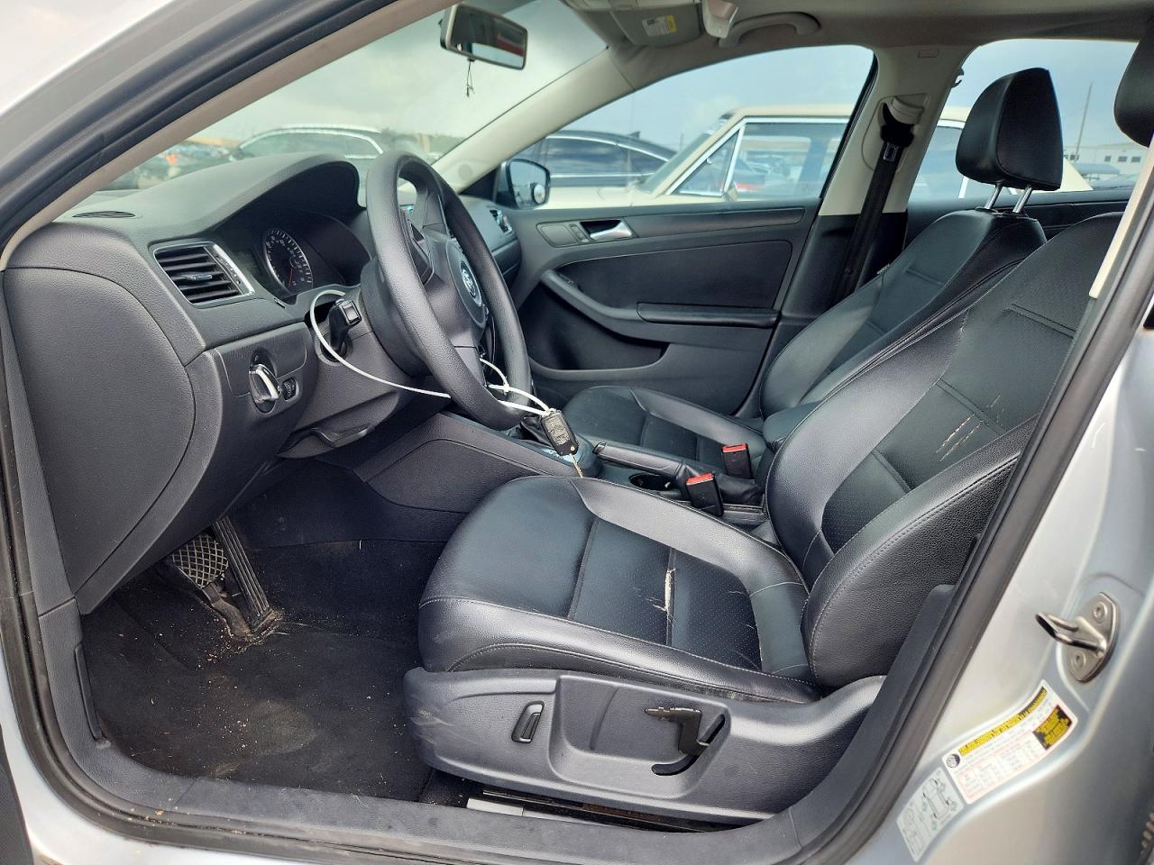 2014 Volkswagen Jetta Se Silver vin: 3VWD17AJXEM214154
