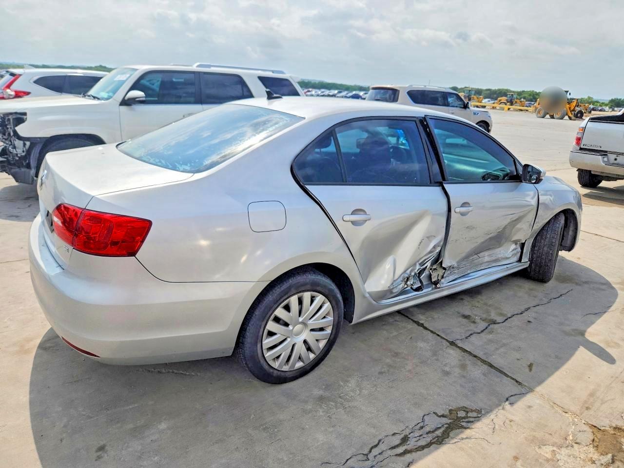 2014 Volkswagen Jetta Se Silver vin: 3VWD17AJXEM214154