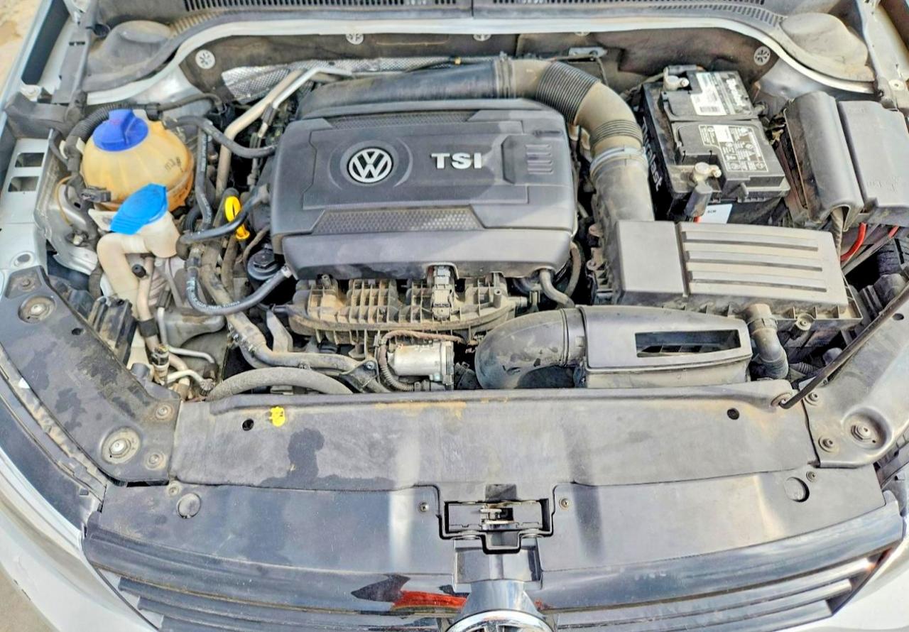 2014 Volkswagen Jetta Se Silver vin: 3VWD17AJXEM214154