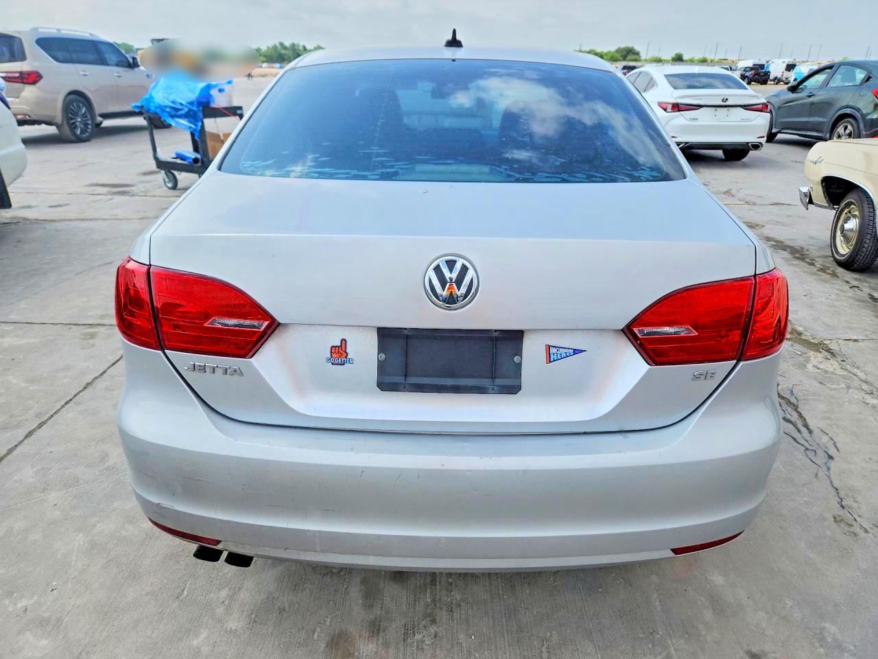 2014 Volkswagen Jetta Se Silver vin: 3VWD17AJXEM214154