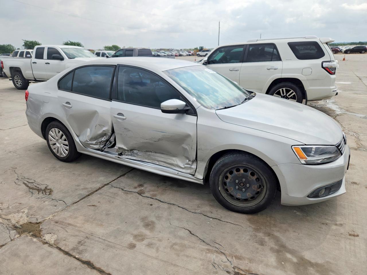 2014 Volkswagen Jetta Se Silver vin: 3VWD17AJXEM214154