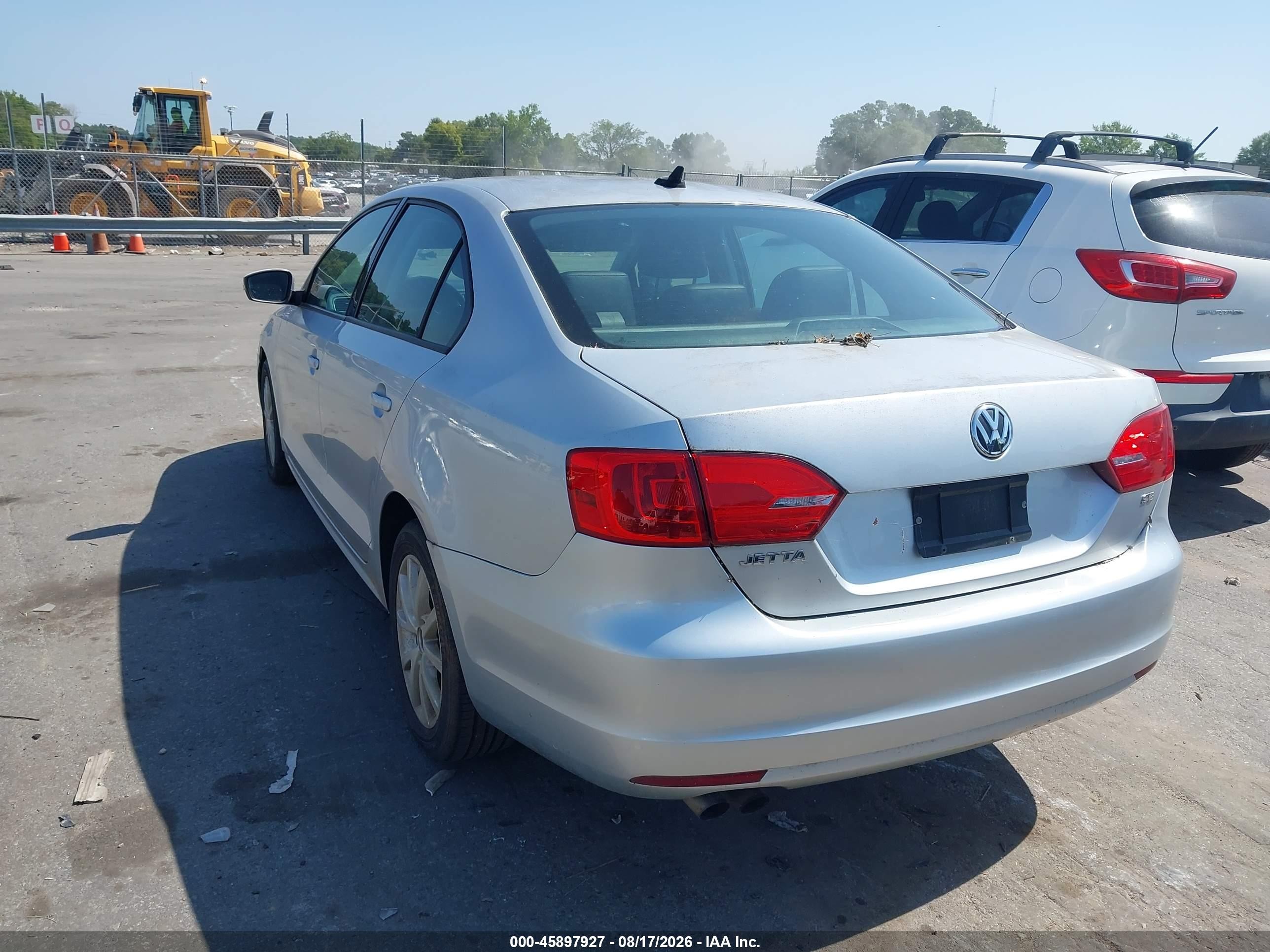 2014 Volkswagen Jetta 1.8t Se Серебряный vin: 3VWD17AJXEM243735