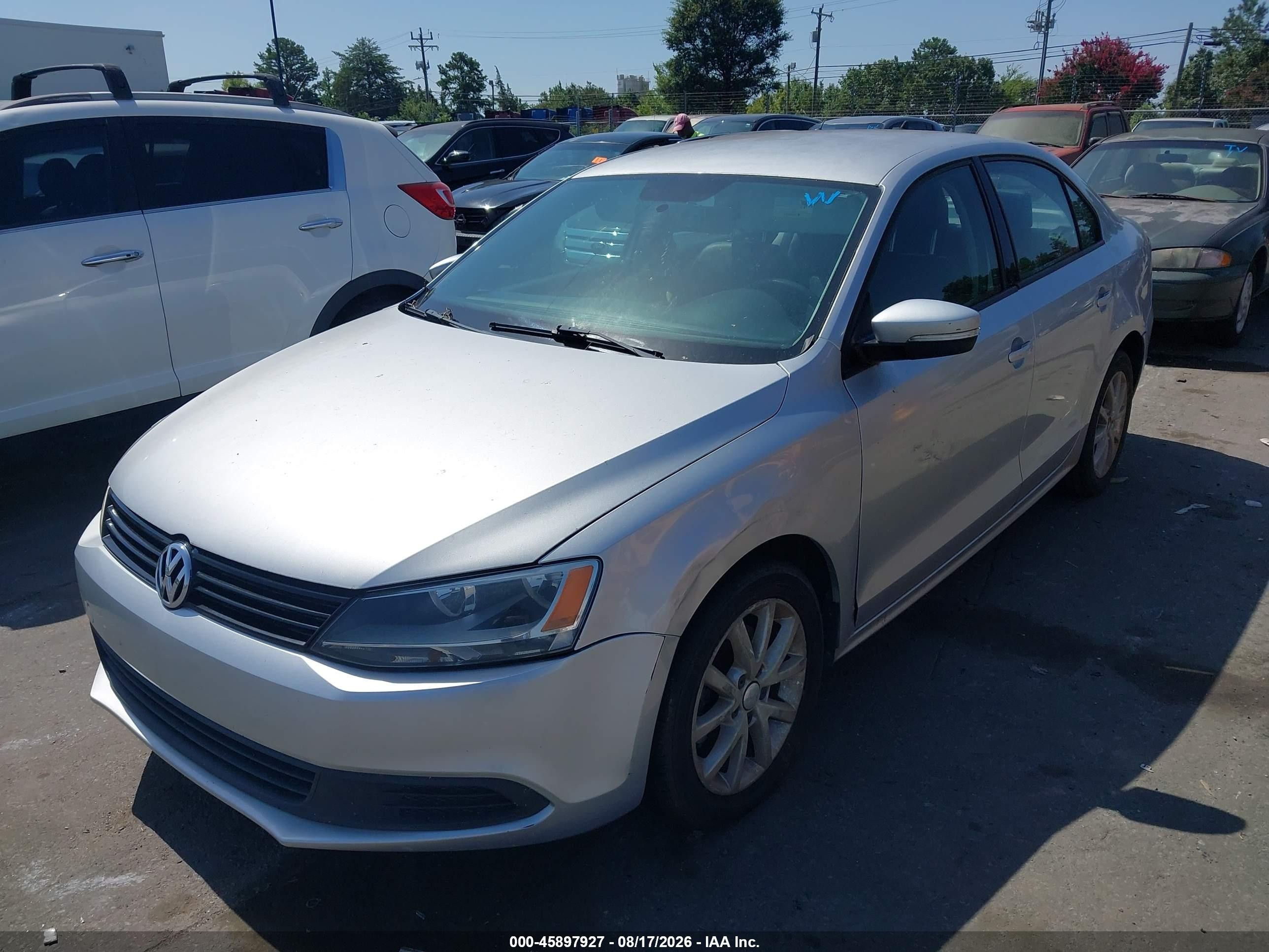 2014 Volkswagen Jetta 1.8t Se Серебряный vin: 3VWD17AJXEM243735