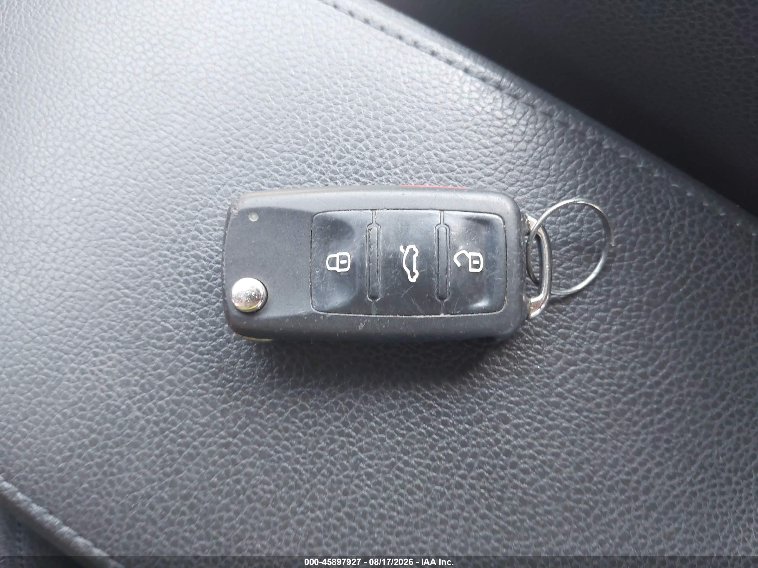 2014 Volkswagen Jetta 1.8t Se Серебряный vin: 3VWD17AJXEM243735