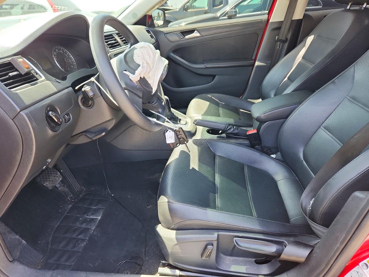 2014 Volkswagen Jetta Se Red vin: 3VWD17AJXEM283491