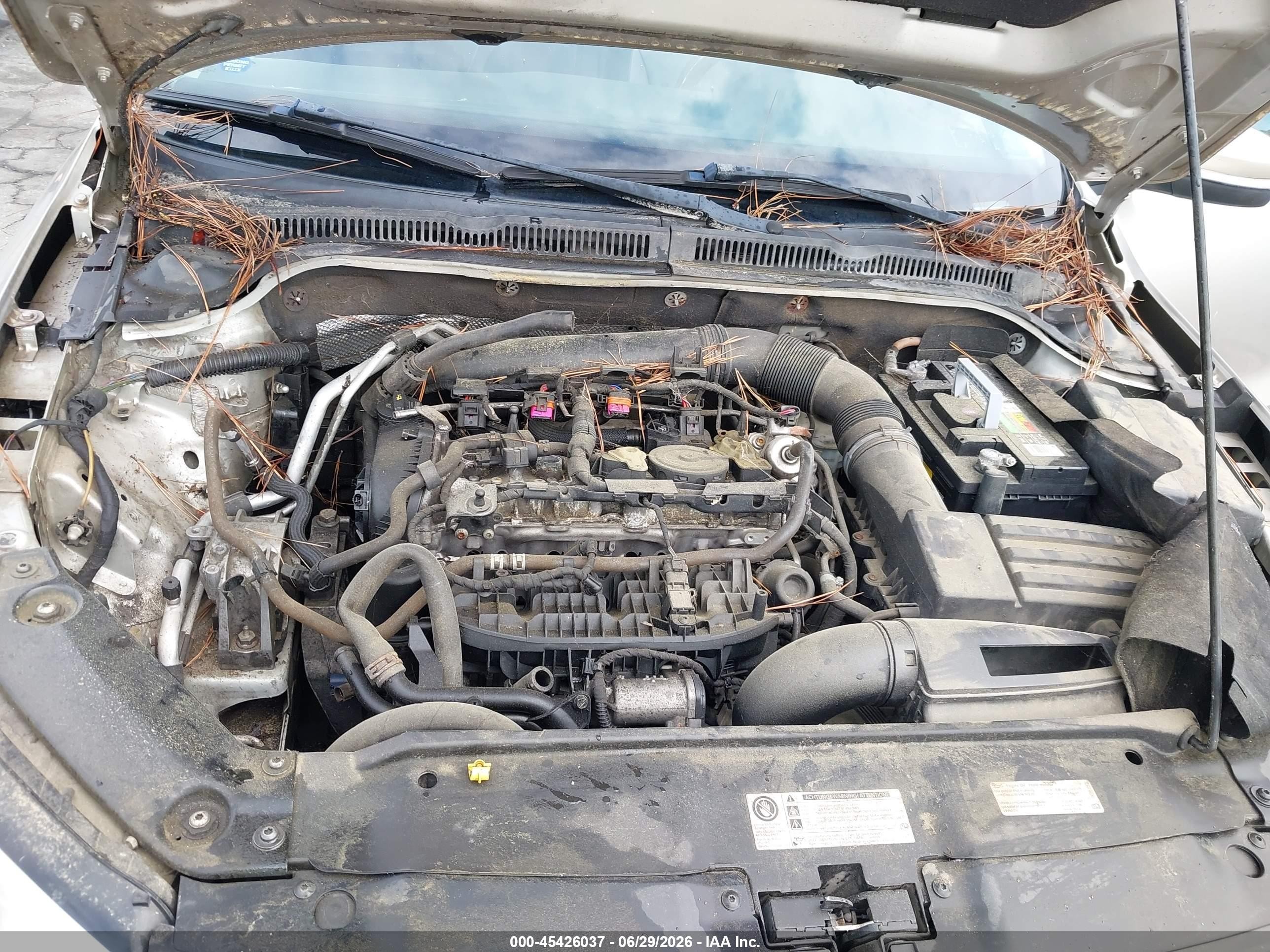 2014 Volkswagen Jetta 1.8t Se Gold vin: 3VWD17AJXEM302590