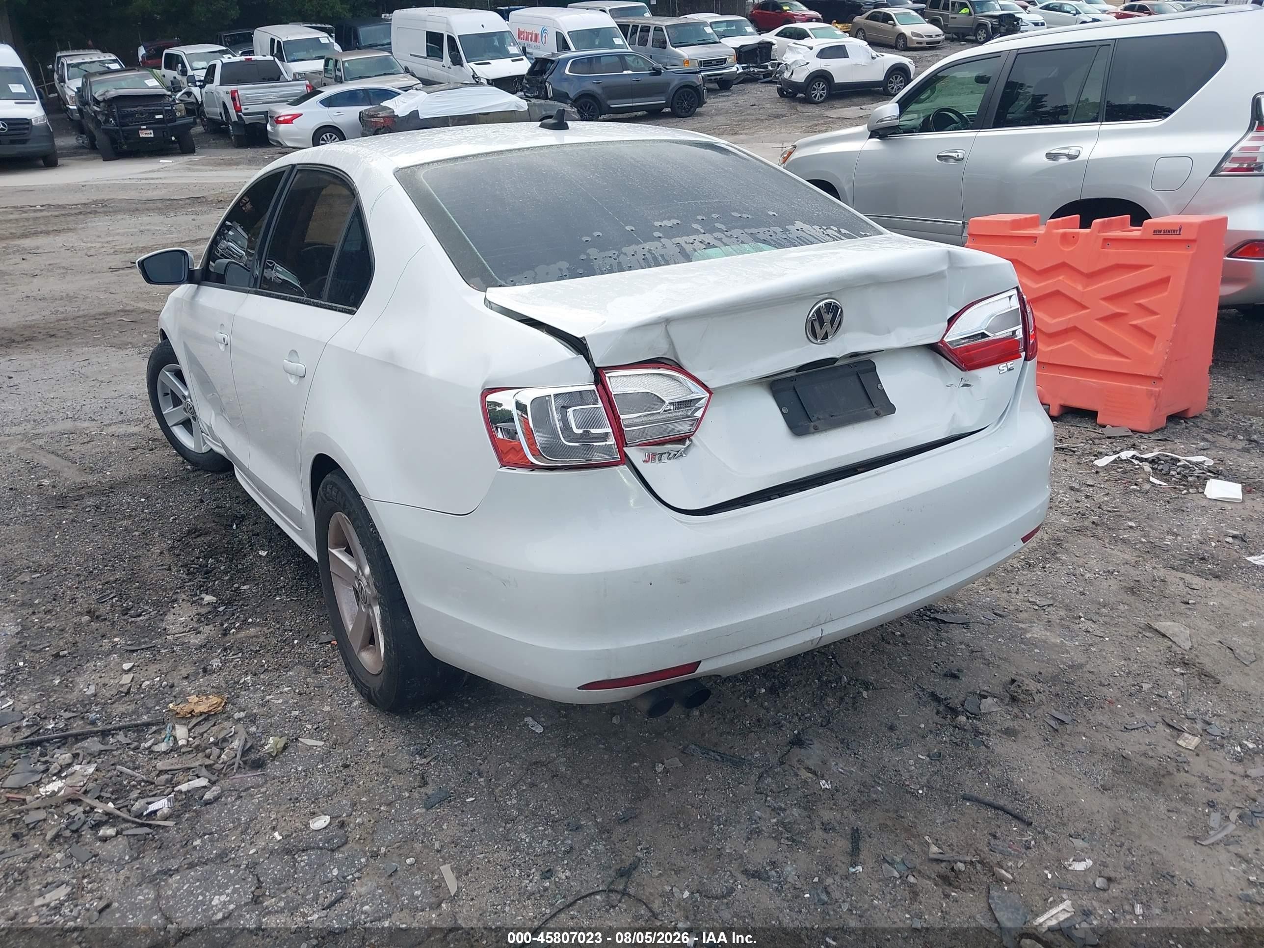 2014 Volkswagen Jetta 1.8t Se White vin: 3VWD17AJXEM305019