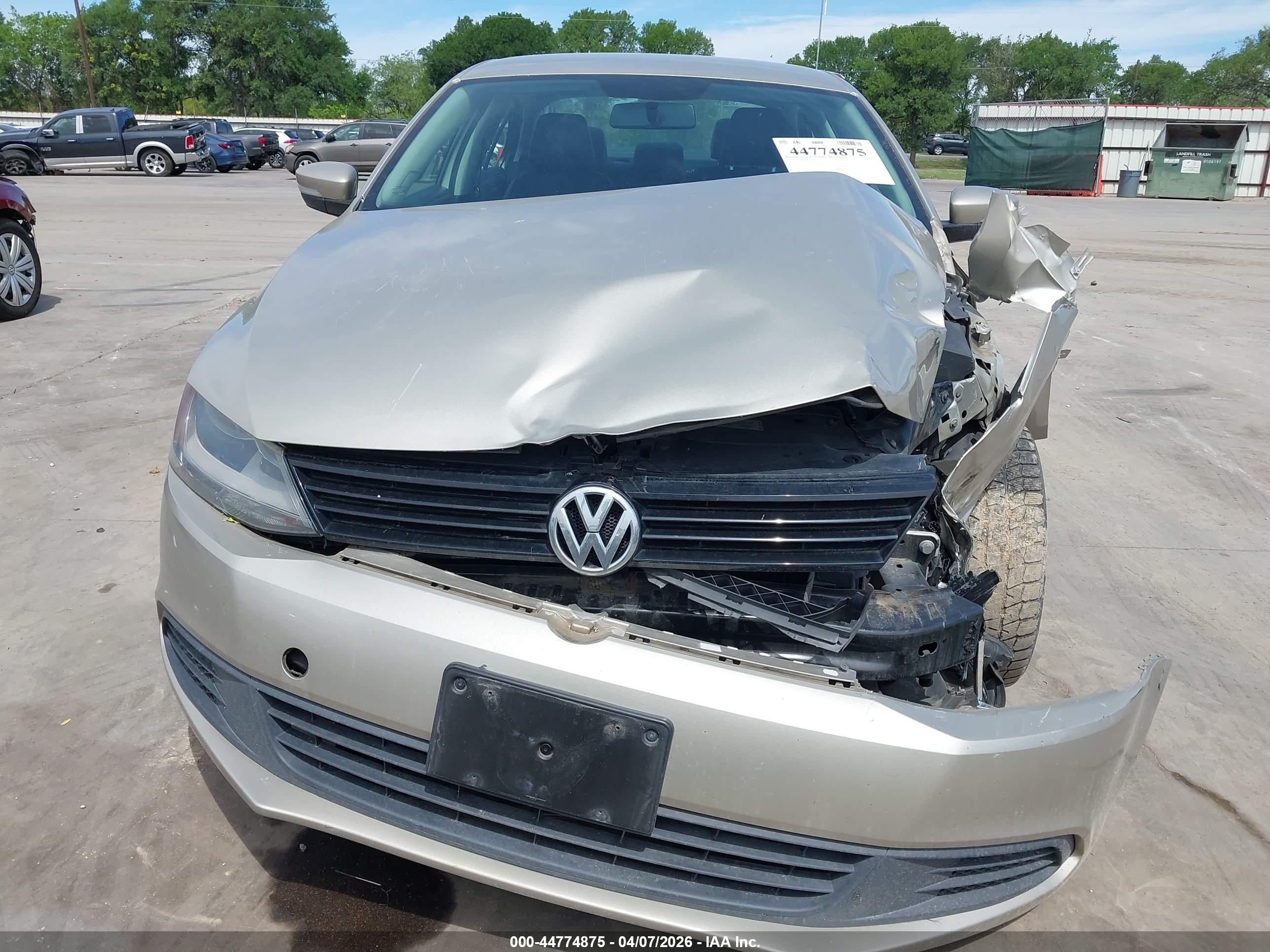 2014 Volkswagen Jetta 1.8t Se Gold vin: 3VWD17AJXEM314626